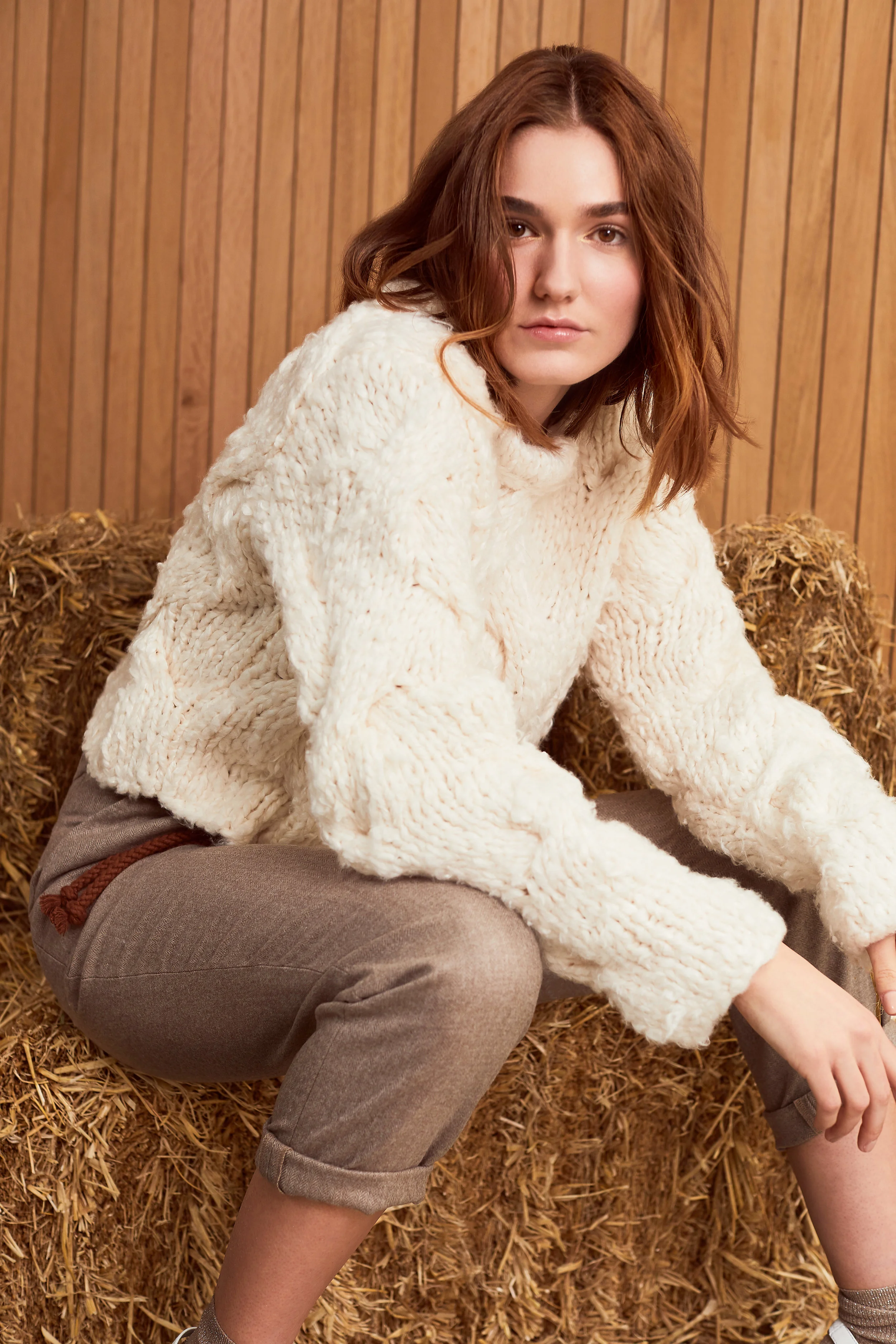 Gunda AW192036486.jpg