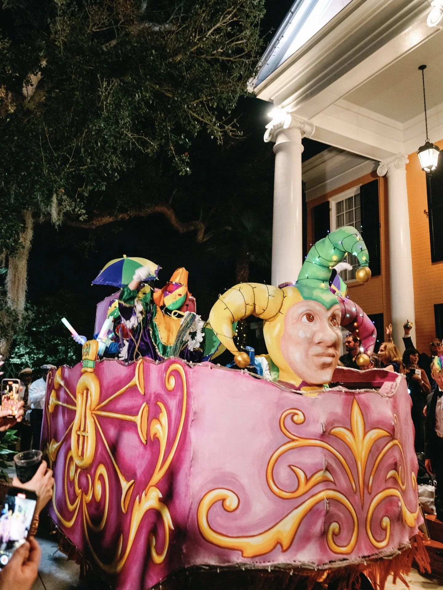 From Twelfth Night to Fat Tuesday, the Carnival Season has arrived! 🎭⚜️🎉

Photography:&nbsp;@brennerweddings
Planning:&nbsp;@amandapriceevents
Venue:&nbsp;@southernoaksweddings
Videography:&nbsp;@brennerweddings
Florals:&nbsp;@bellabloomsfloral

#m