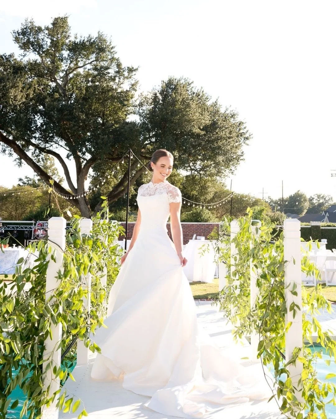 Have we ever told you how much we love a wedding on a private estate? 

From their church ceremony to their at reception at the bride&rsquo;s childhood home, A + T&rsquo;s wedding day felt effortless, intimate, timeless, elegant, and uniquely theirs 