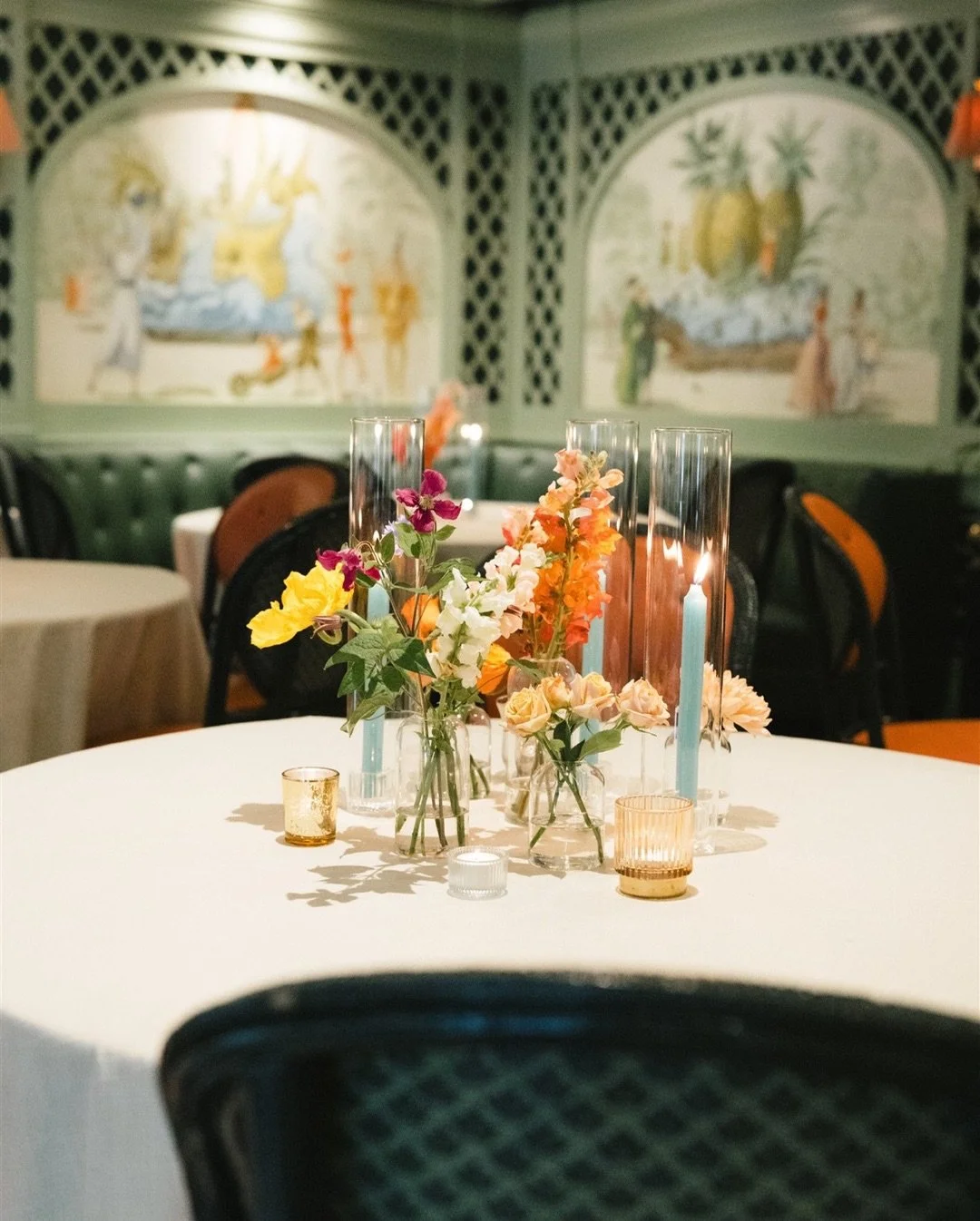 It doesn&rsquo;t get better than vibrant florals, elegant details, and a reception at one of New Orleans&rsquo; most iconic venues!

Photographer:&nbsp;@septembercompany
Planner:&nbsp;@amandapriceevents
Makeup Artist:&nbsp;@melissavaccaro
Hair Stylis