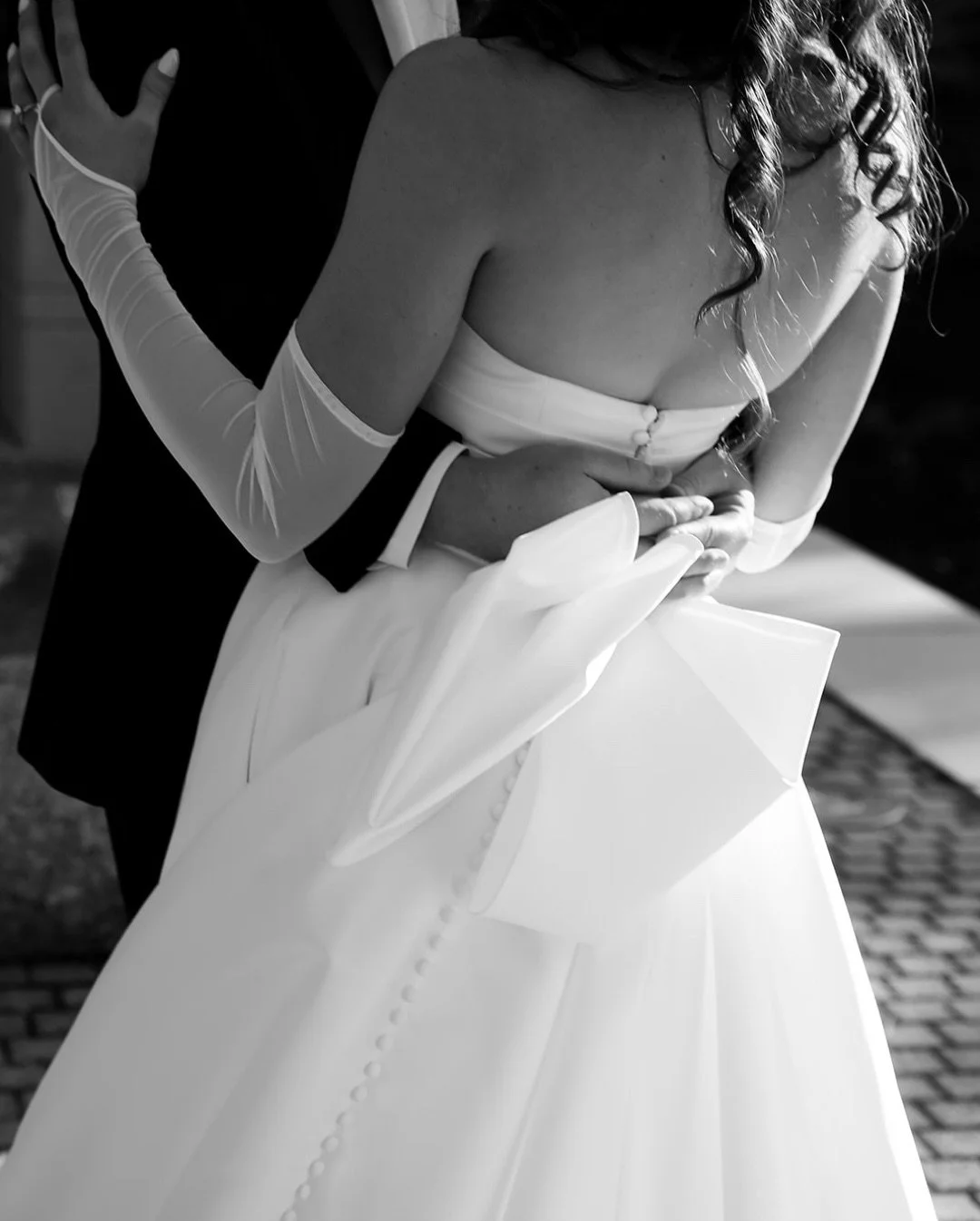 Magic in black and white&hellip;

Photographer: @joshwphoto
Planner: @amandapriceevents
Venue: @neworleansmuseumofart
Content Creator: @eversocandid
Makeup Artist: @melissavaccaro
Hair Stylist: @hairbybethnola
Florist: @stem_studio_nola

#neworleansw