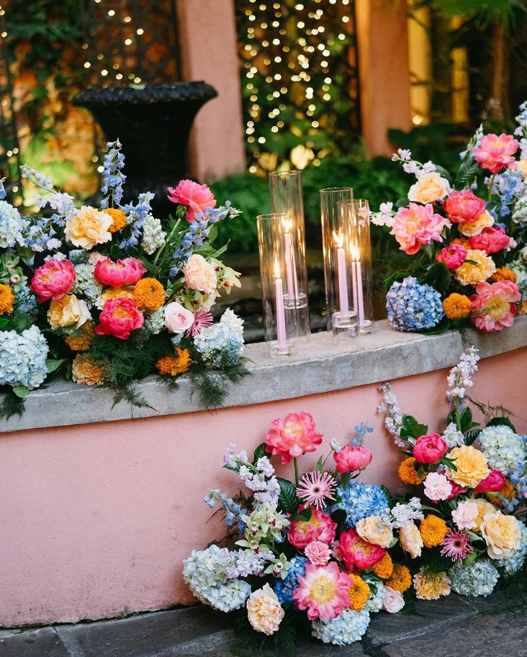 There&rsquo;s nothing quite like a New Orleans courtyard during wedding season ✨ 

Photographer: @hannahpickle
Planner: @amandapriceevents 
Reception Venue: @brennansnola @brennanswedding
Hair Stylist: @kaseysmithbeauty
Makeup Artist: @sarahwalshbeau
