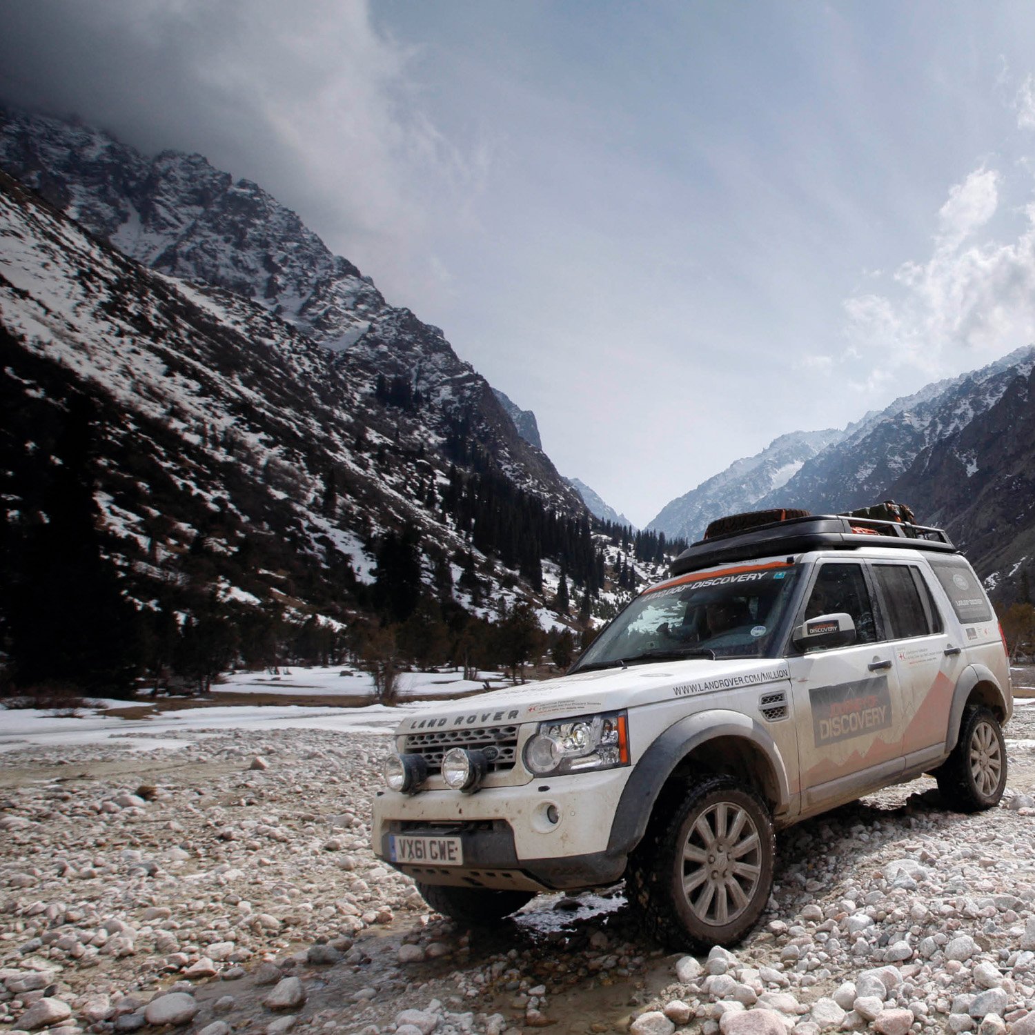 land_rover_ash_gibson_v1_.jpg