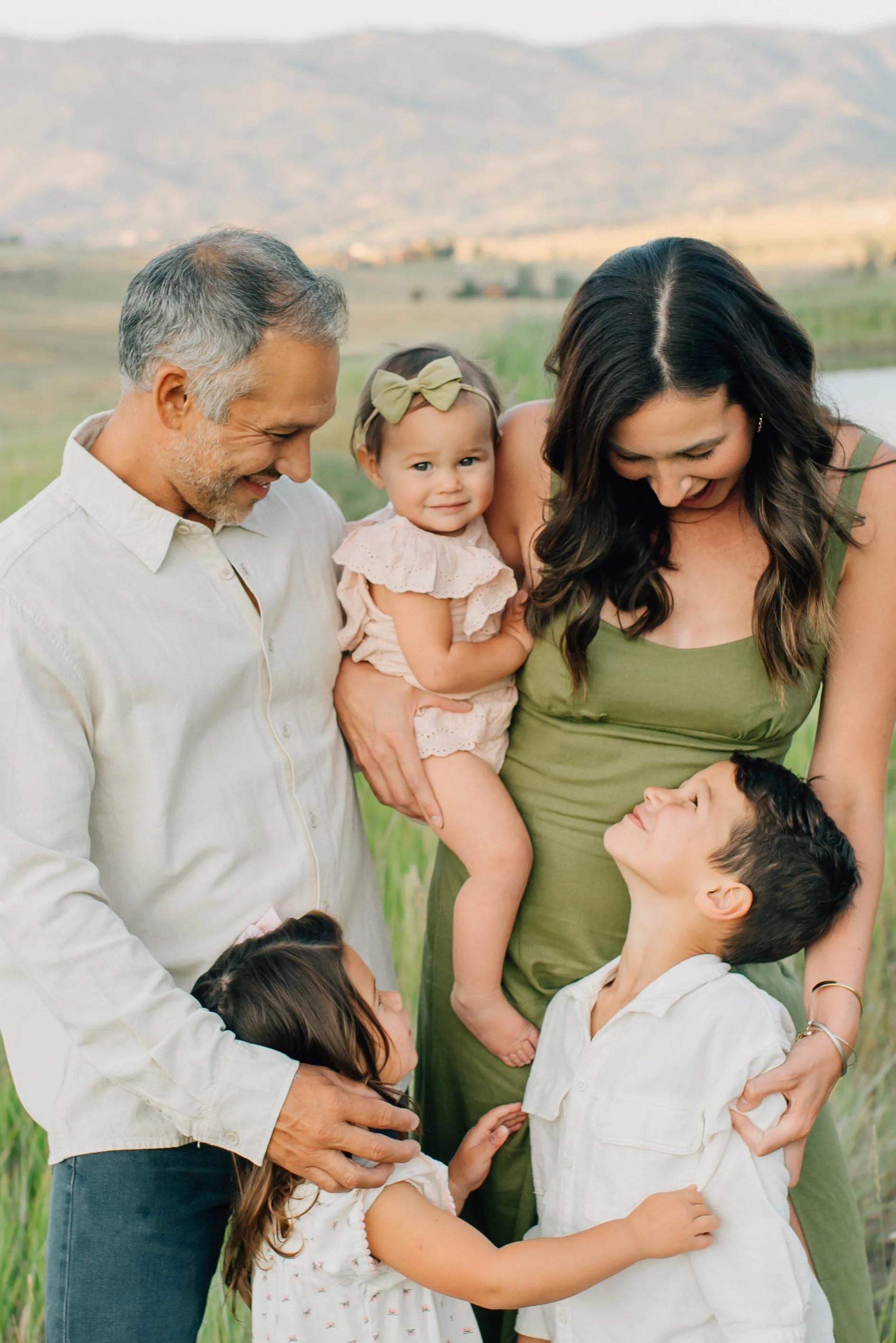 Planning a Summer Vacation in Steamboat Springs? Here’s Why Families Book a Photo Session