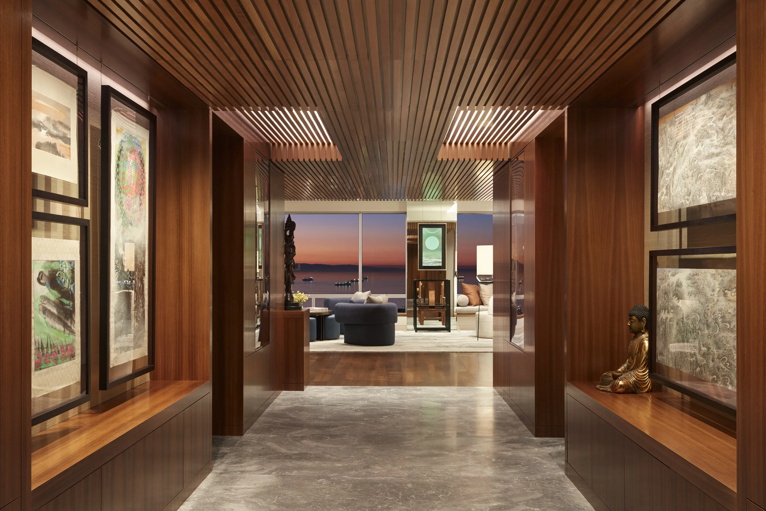 San Francisco Penthouse — THE WISEMAN GROUP - Whirlpool Tub Penthouse Suites With Large Corridors San Francisco