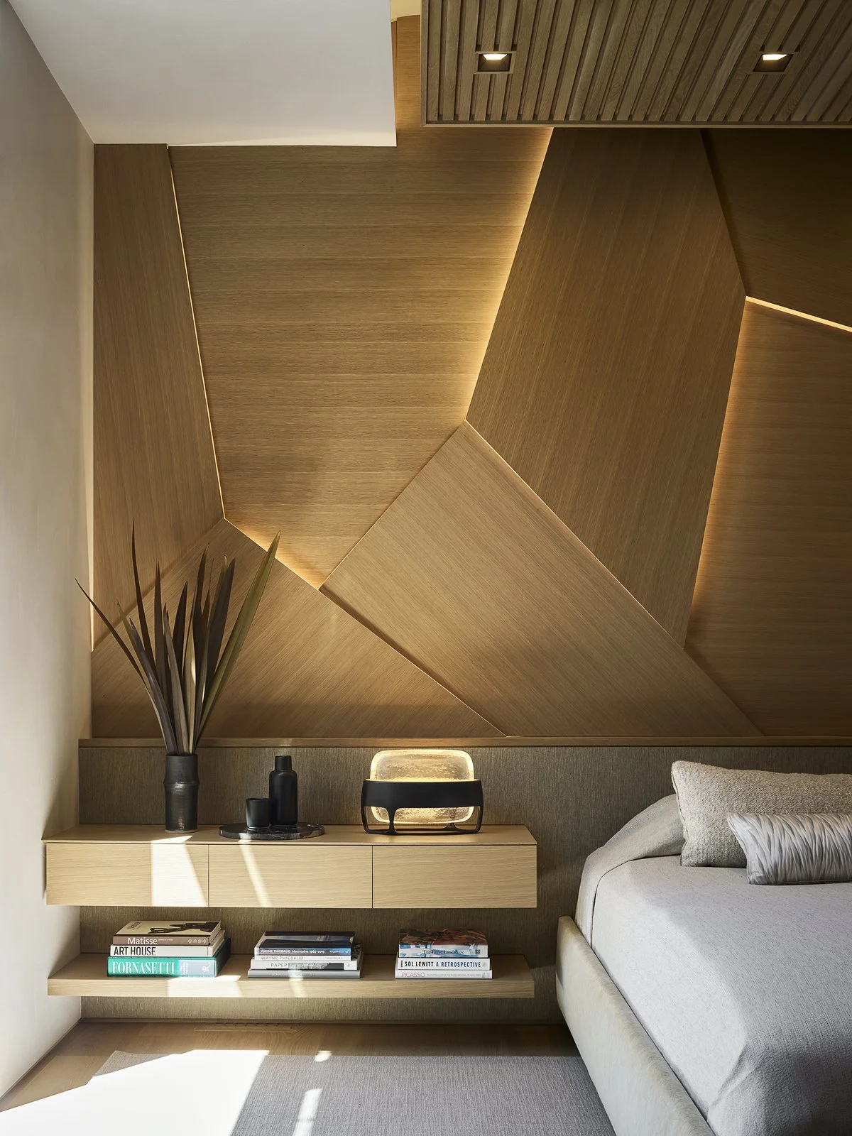 047_HIS BEDROOM_TWG-NTPA-0307.jpg