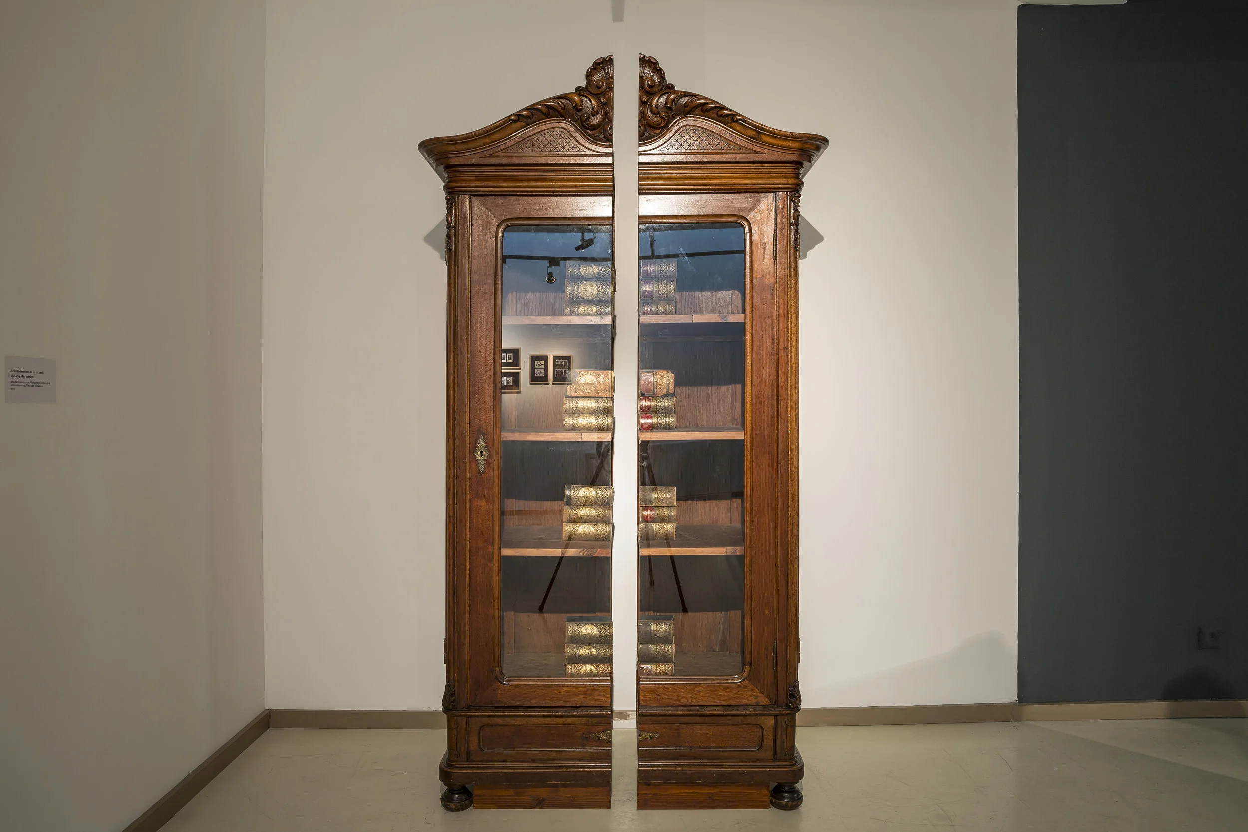 ASZTALOS ZSOLT _ RESTORED MEMORIES _ 03.JPG