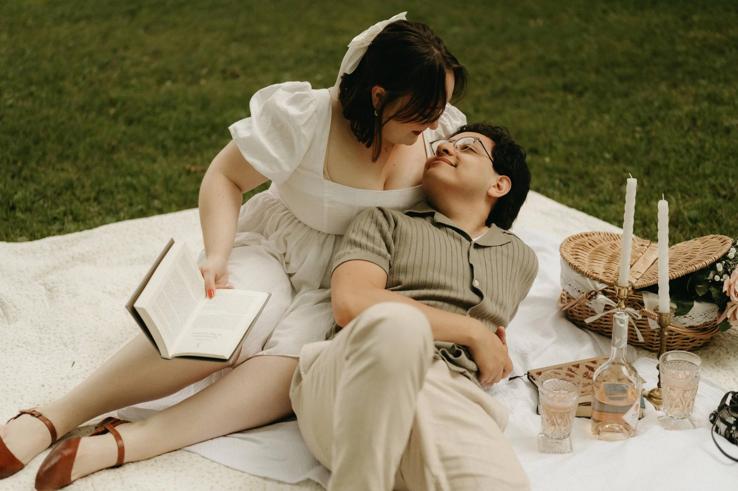 Picnic engagement session in Memphis Tennesse, moody Memphis wedding photographer, cinematic Memphis wedding photographer, Memphis documentary wedding photographer, Memphis engagement photos, Shelby Farms engagement photos
