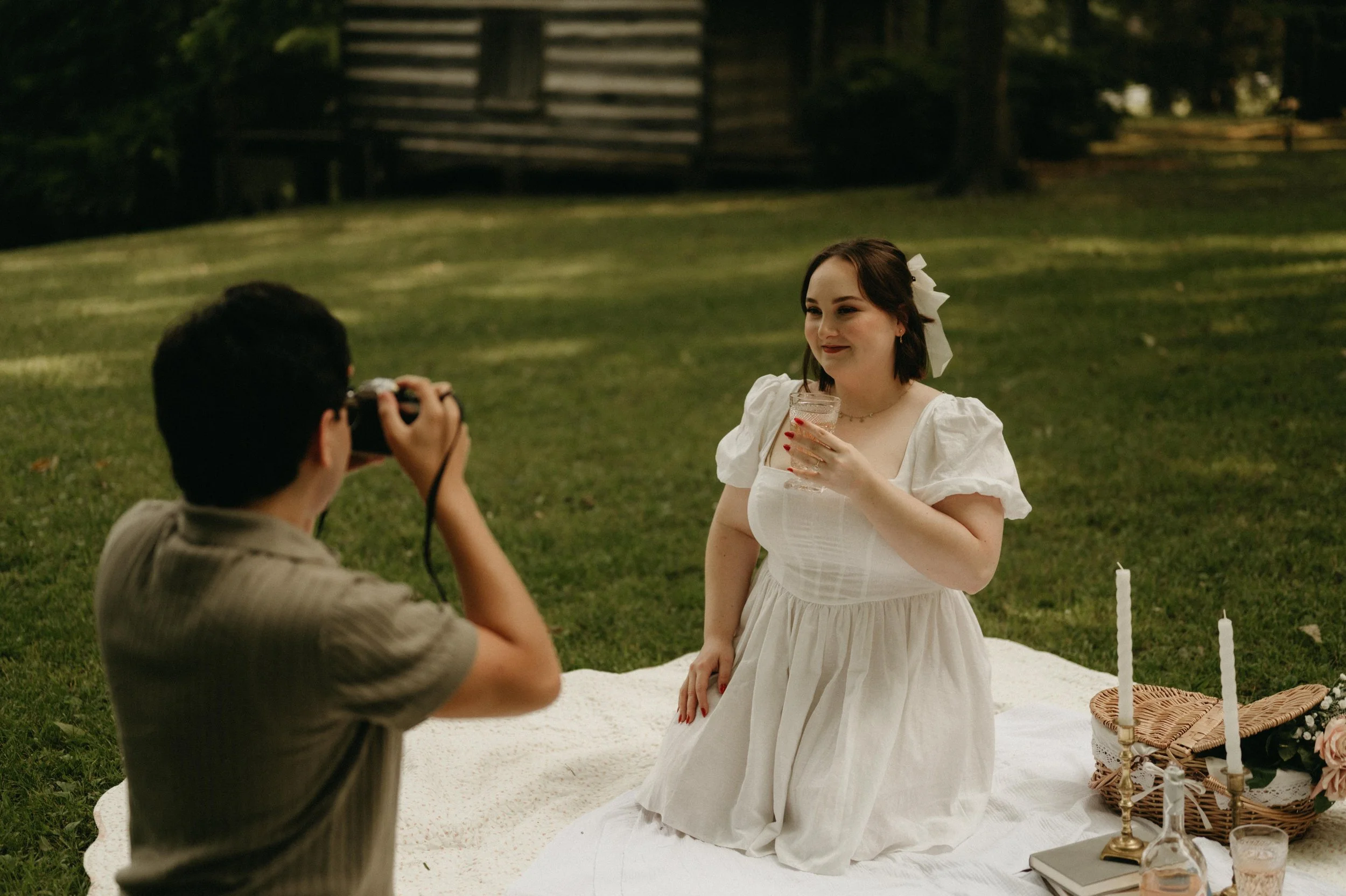 Picnic engagement session in Memphis Tennesse, moody Memphis wedding photographer, cinematic Memphis wedding photographer, Memphis documentary wedding photographer, Memphis engagement photos, Shelby Farms engagement photos