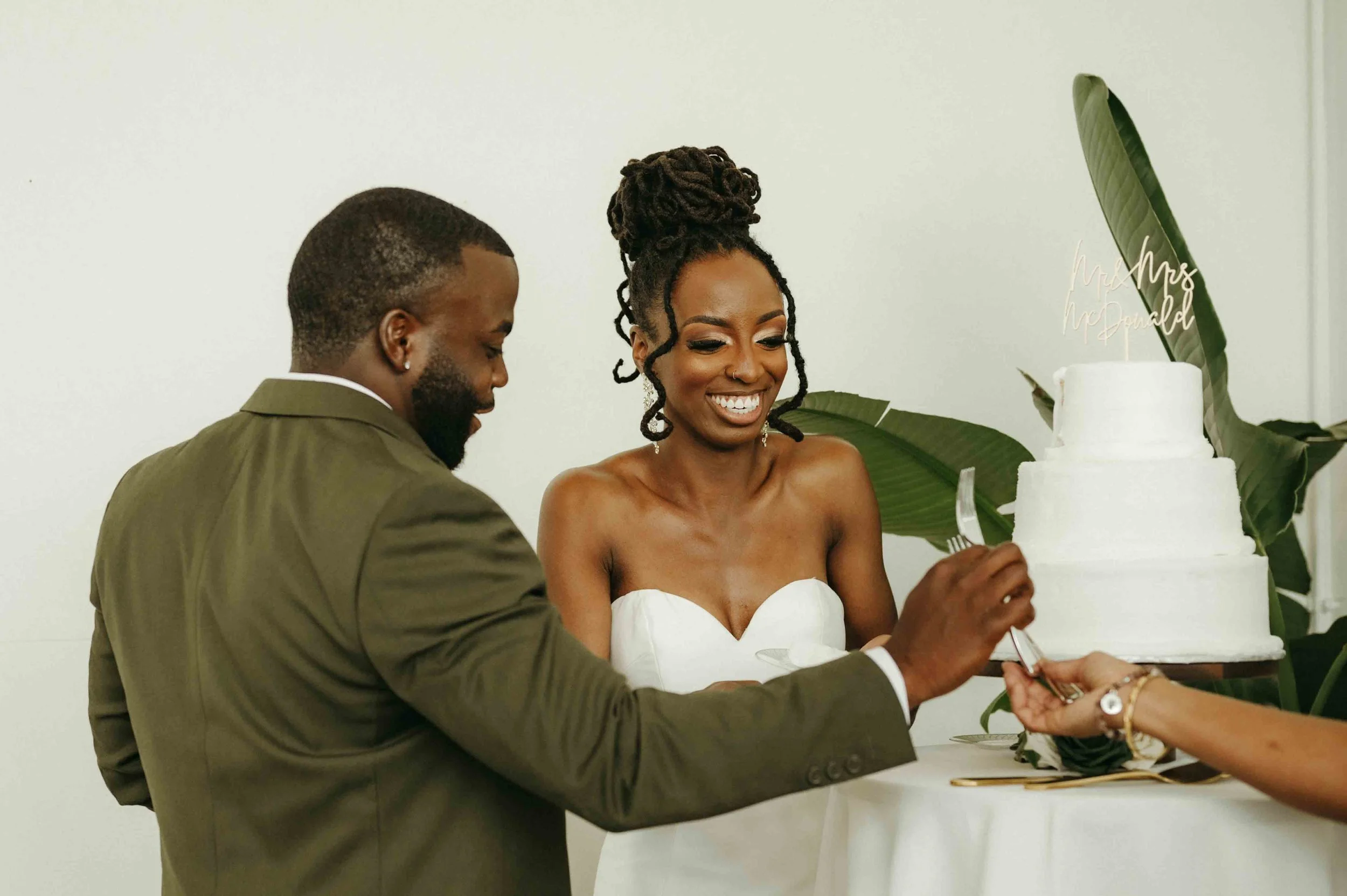 The Plant Jackson wedding, moody Jackson wedding photographer, cinematic Jackson wedding photographer, moody Memphis wedding photographer, cinematic Memphis wedding photographer, Jackson documentary wedding photographer, Memphis documentary wedding