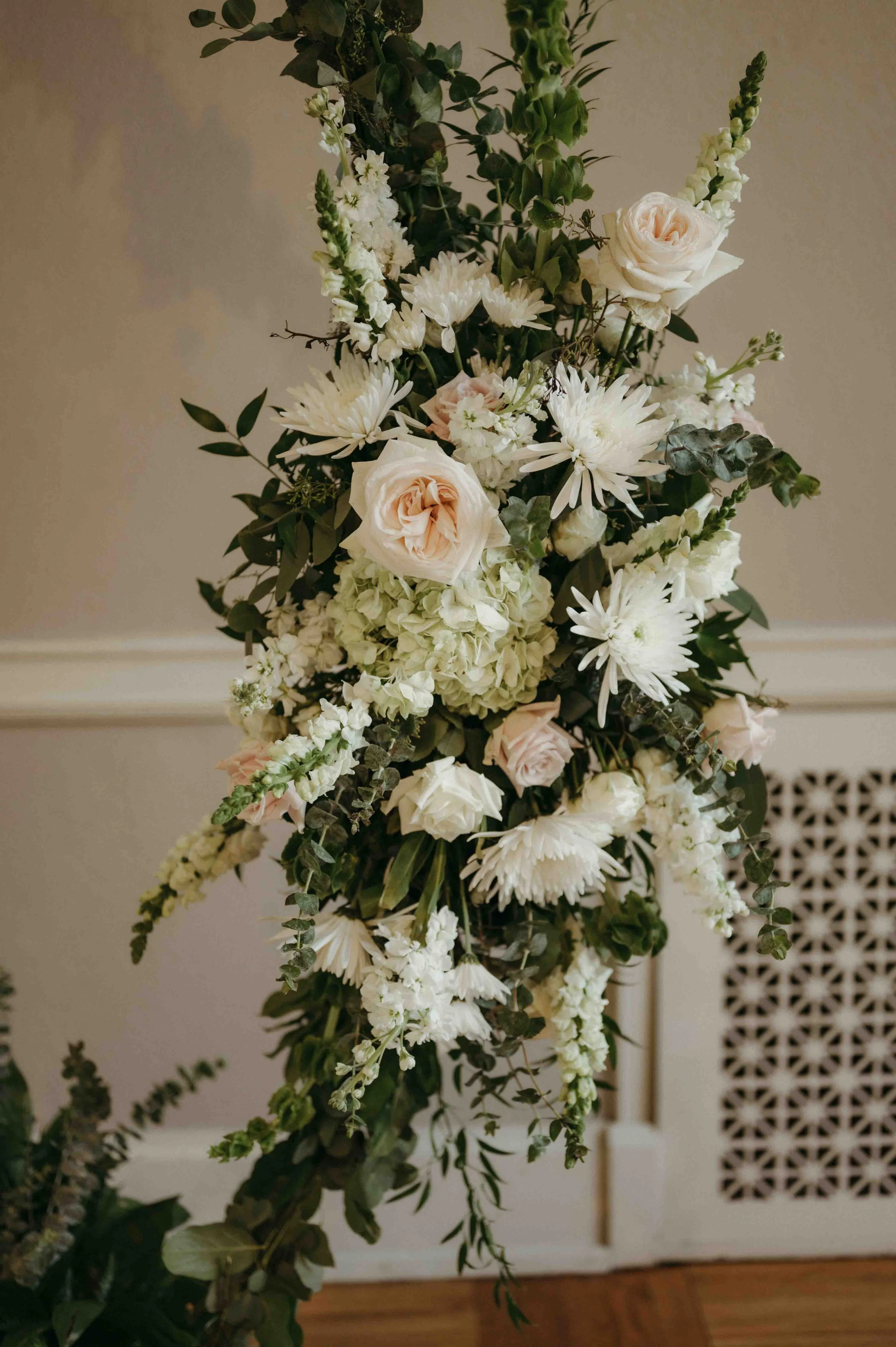 Memphis Pink Palace Museum of Science and History wedding, moody Memphis wedding photographer, cinematic Memphis wedding photographer, Memphis documentary wedding photographer, Memphis museum wedding, editorial Memphis wedding photographer