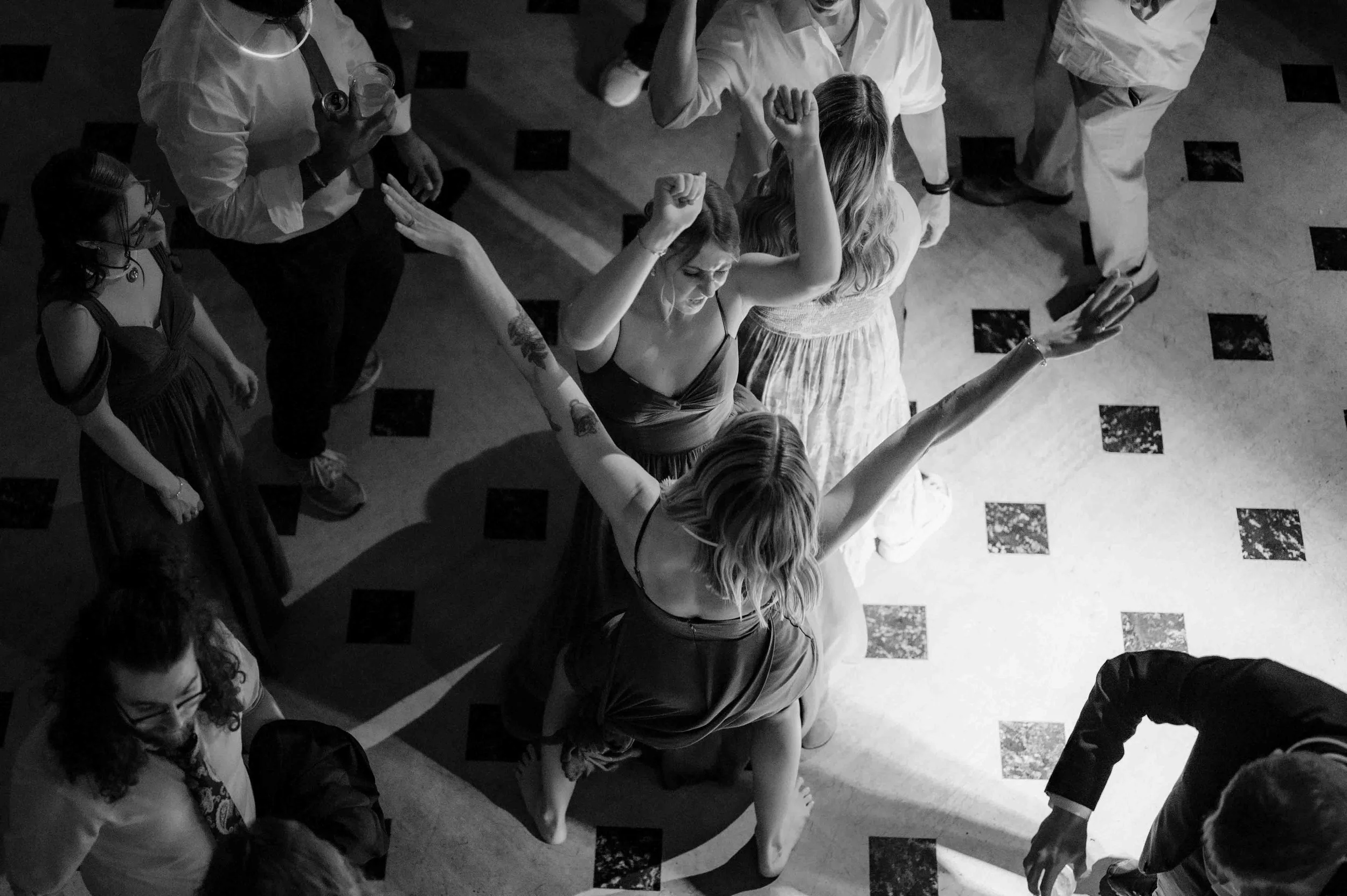 Memphis Pink Palace Museum of Science and History wedding, moody Memphis wedding photographer, cinematic Memphis wedding photographer, Memphis documentary wedding photographer, Memphis museum wedding, editorial Memphis wedding photographer