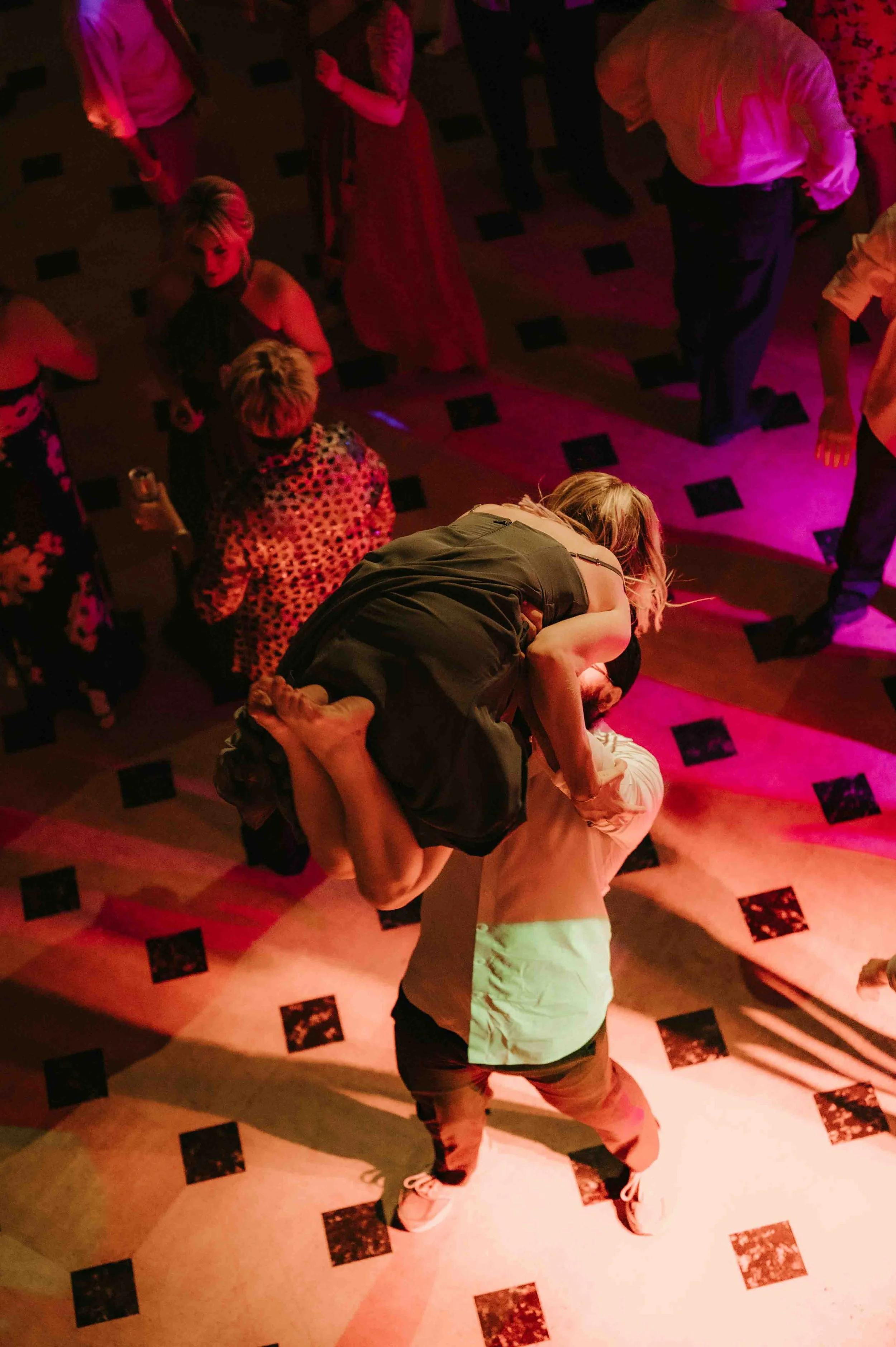 Memphis Pink Palace Museum of Science and History wedding, moody Memphis wedding photographer, cinematic Memphis wedding photographer, Memphis documentary wedding photographer, Memphis museum wedding, editorial Memphis wedding photographer