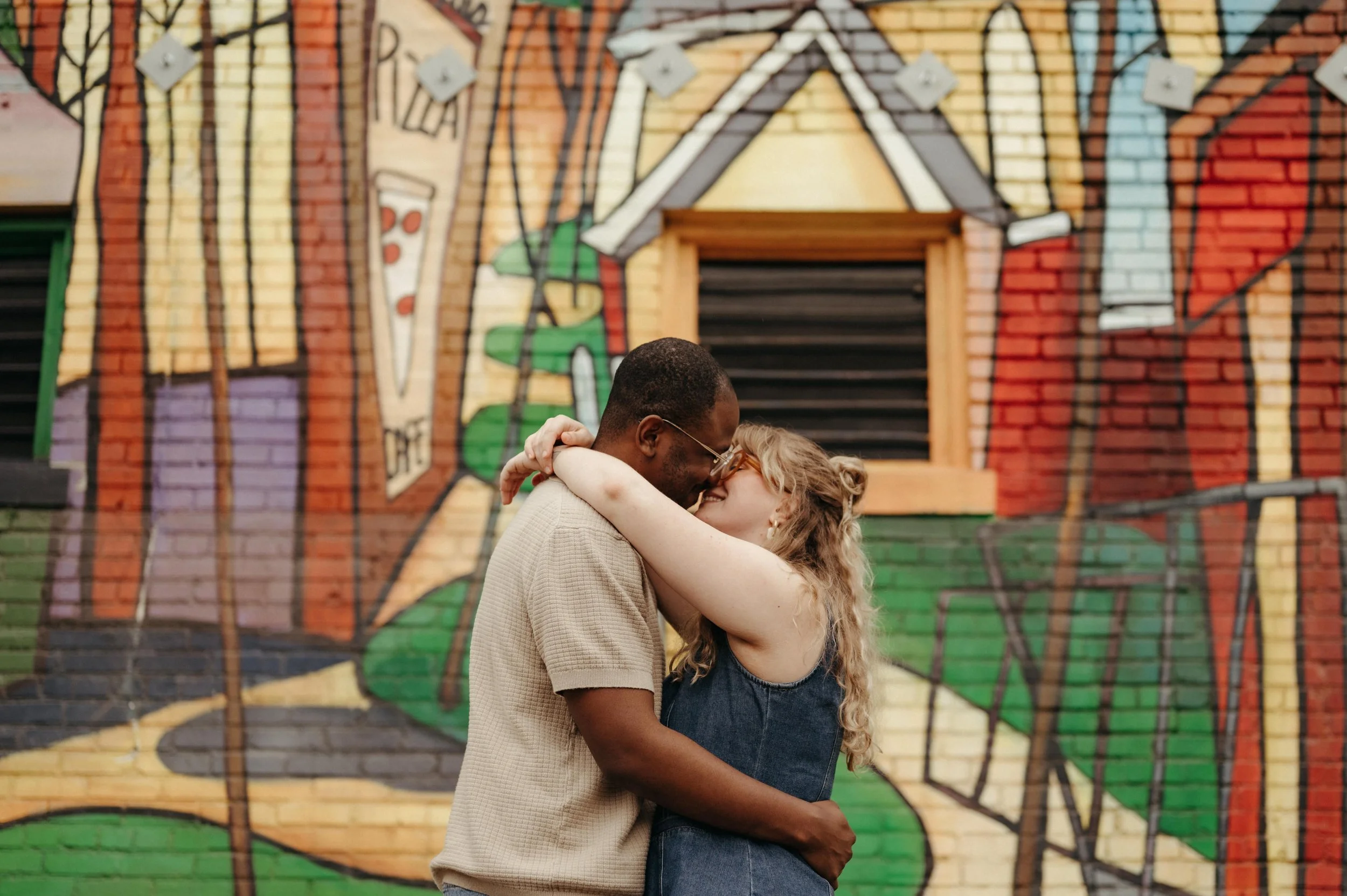 Moody Memphis wedding photographer, Memphis documentary wedding photographer, editorial Memphis wedding photographer, Midtown Memphis engagement session, Memphis engagement session ideas