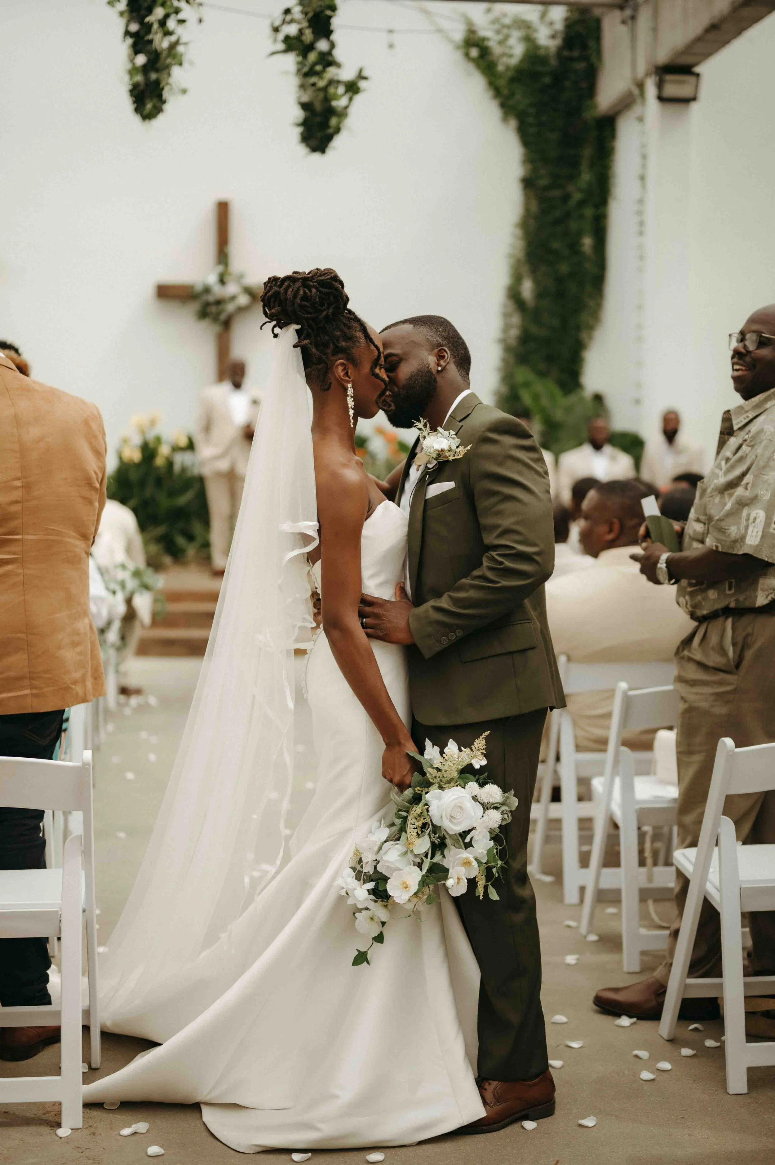 The Plant Jackson wedding, moody Jackson wedding photographer, cinematic Jackson wedding photographer, moody Memphis wedding photographer, cinematic Memphis wedding photographer, Jackson documentary wedding photographer, Memphis documentary wedding