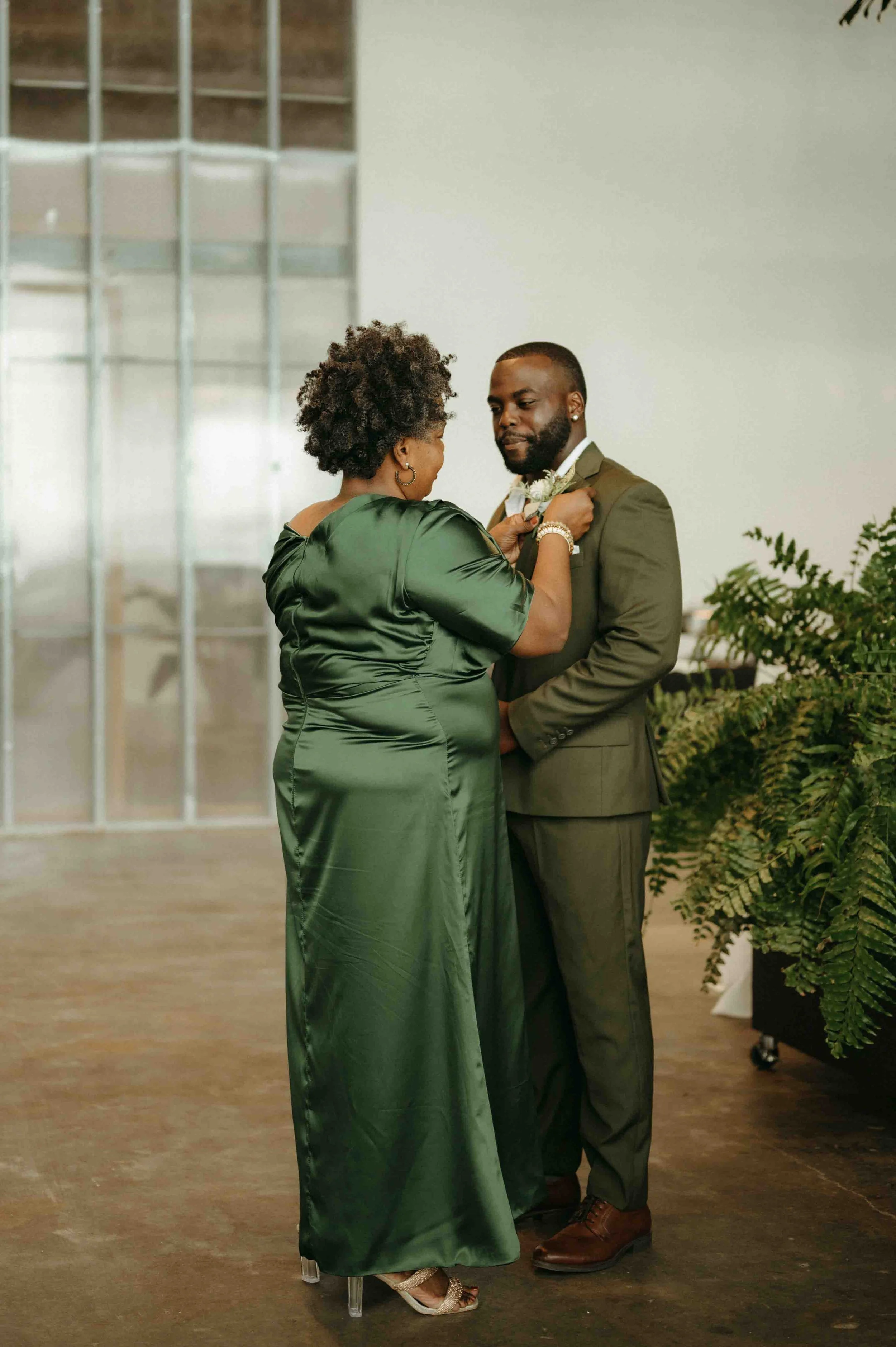 The Plant Jackson wedding, moody Jackson wedding photographer, cinematic Jackson wedding photographer, moody Memphis wedding photographer, cinematic Memphis wedding photographer, Jackson documentary wedding photographer, Memphis documentary wedding