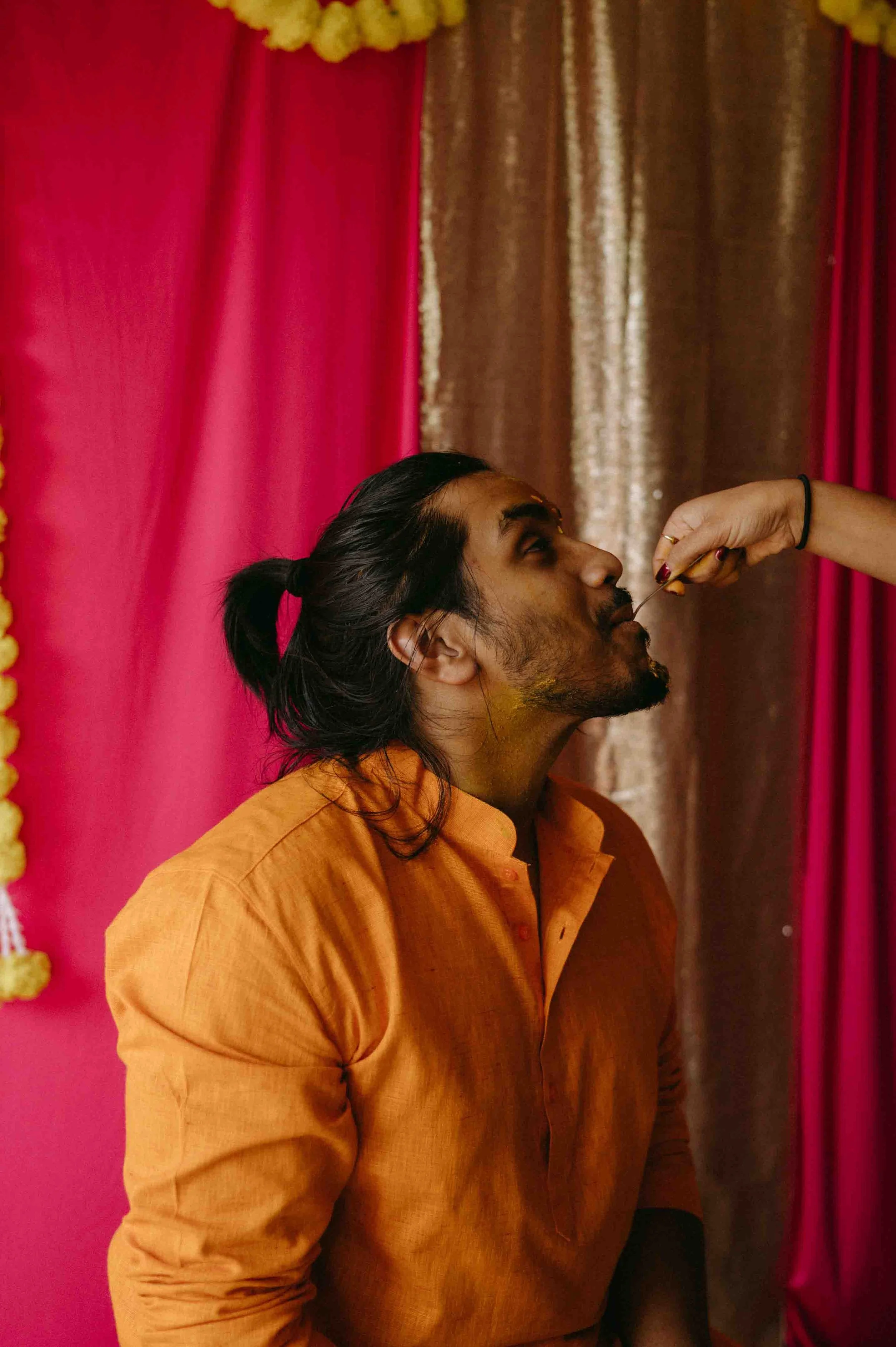 Moody Memphis wedding photographer Sri Lankan Haldi ceremony Memphis documentary wedding photographer cinematic Memphis wedding photographer editorial Memphis wedding photographer