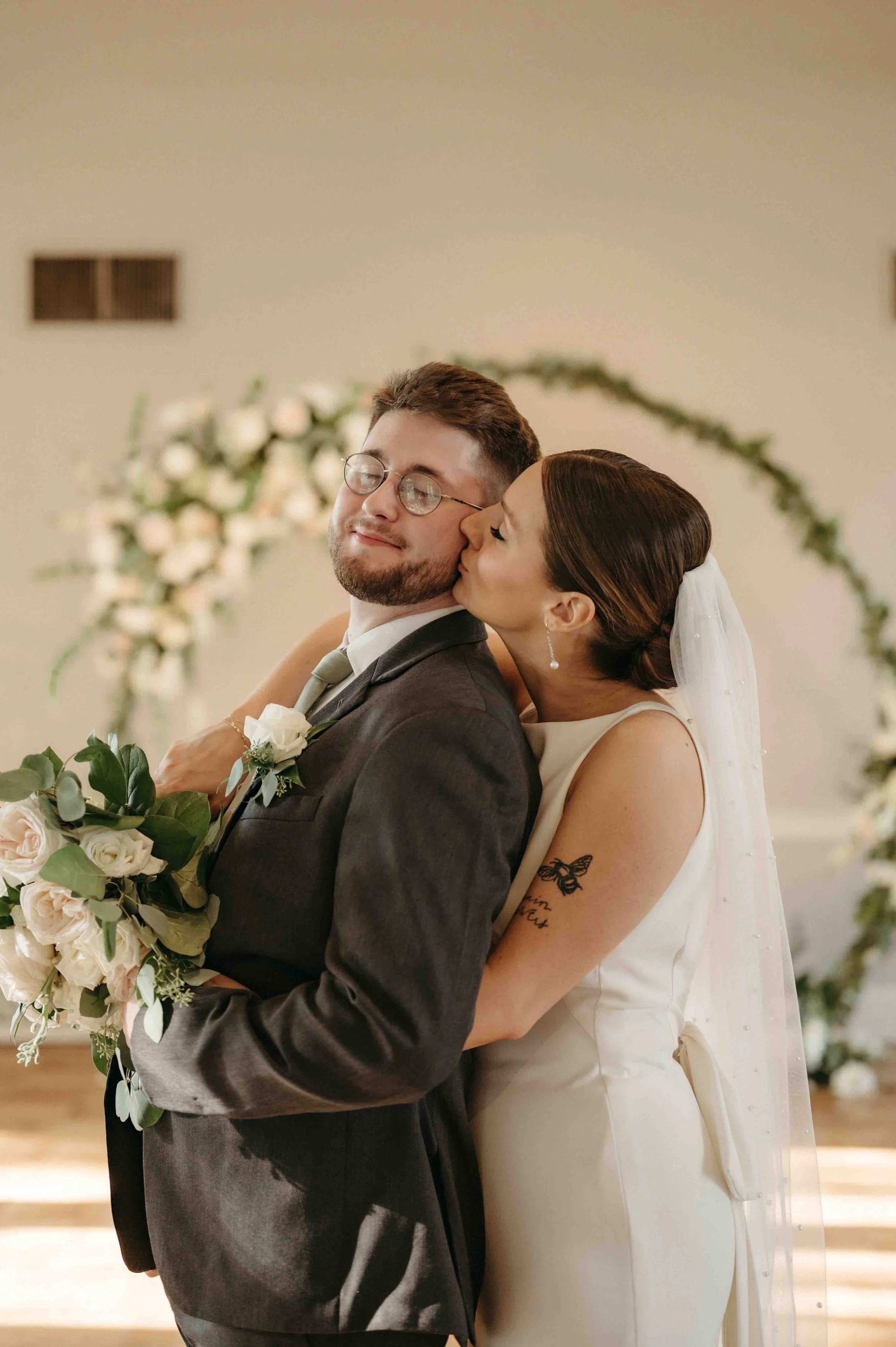 Memphis Pink Palace Museum of Science and History wedding, moody Memphis wedding photographer, cinematic Memphis wedding photographer, Memphis documentary wedding photographer, Memphis museum wedding, editorial Memphis wedding photographer