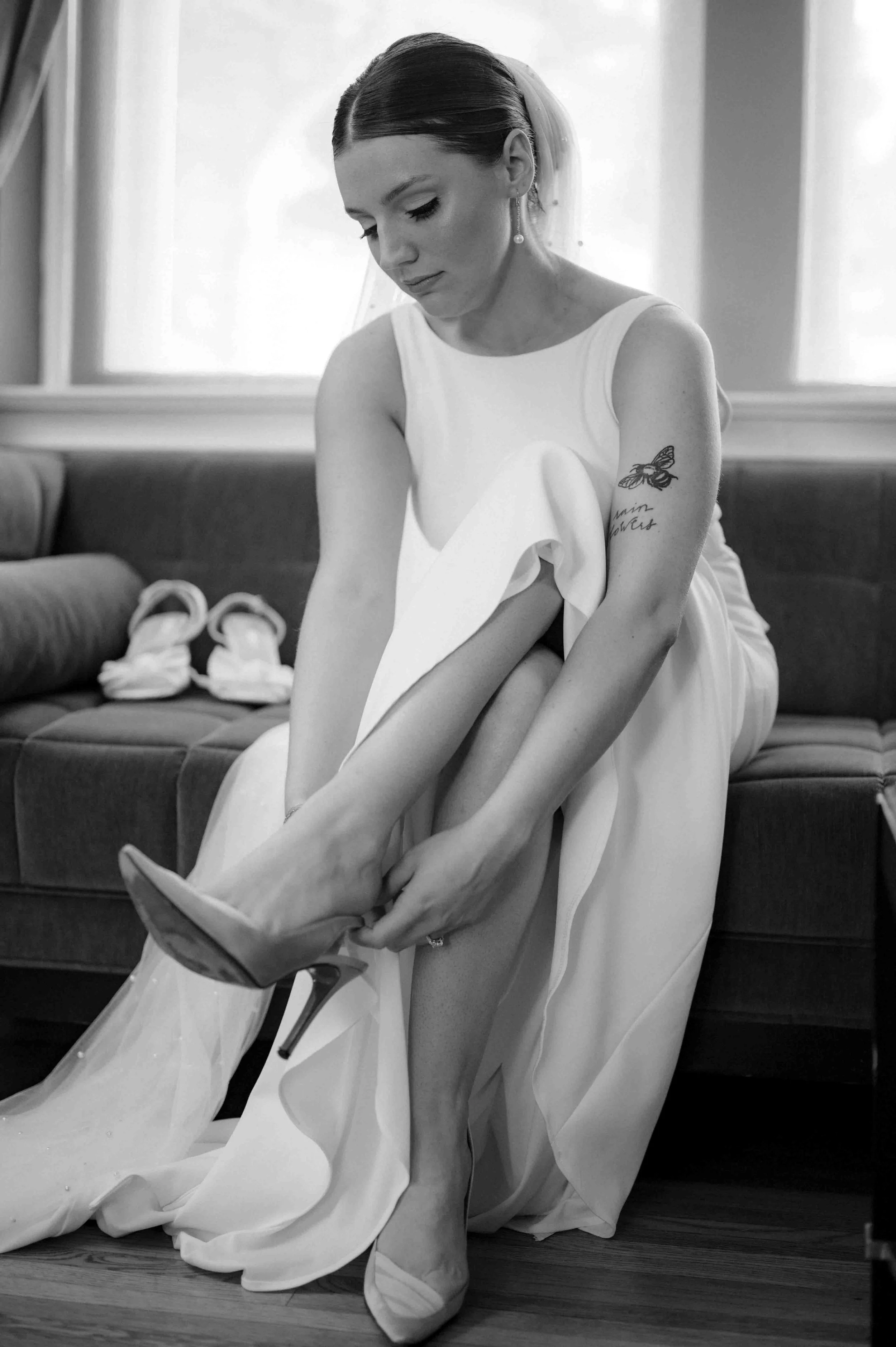 Memphis Pink Palace Museum of Science and History wedding, moody Memphis wedding photographer, cinematic Memphis wedding photographer, Memphis documentary wedding photographer, Memphis museum wedding, editorial Memphis wedding photographer