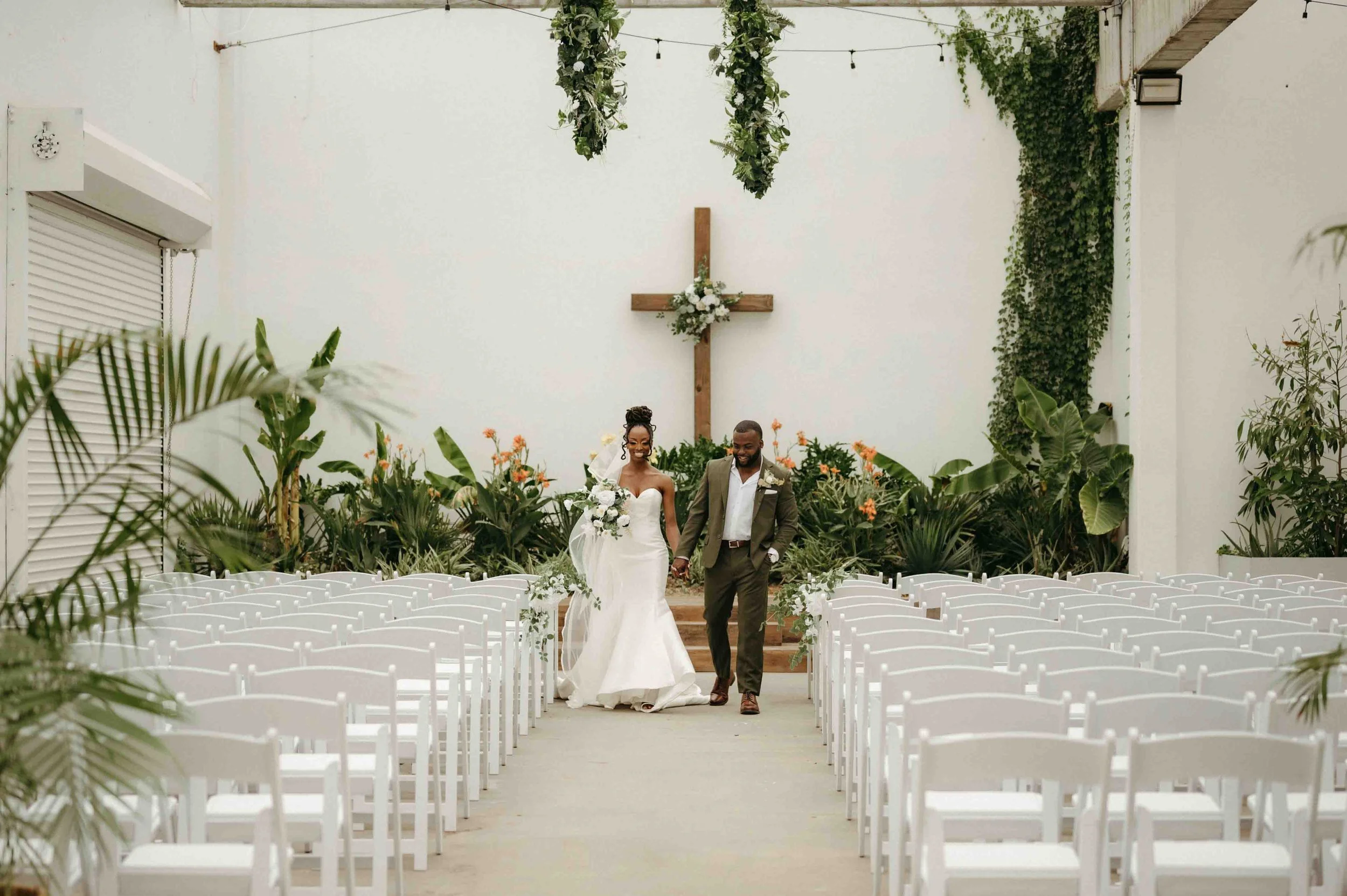 The Plant Jackson wedding, moody Jackson wedding photographer, cinematic Jackson wedding photographer, moody Memphis wedding photographer, cinematic Memphis wedding photographer, Jackson documentary wedding photographer, Memphis documentary wedding