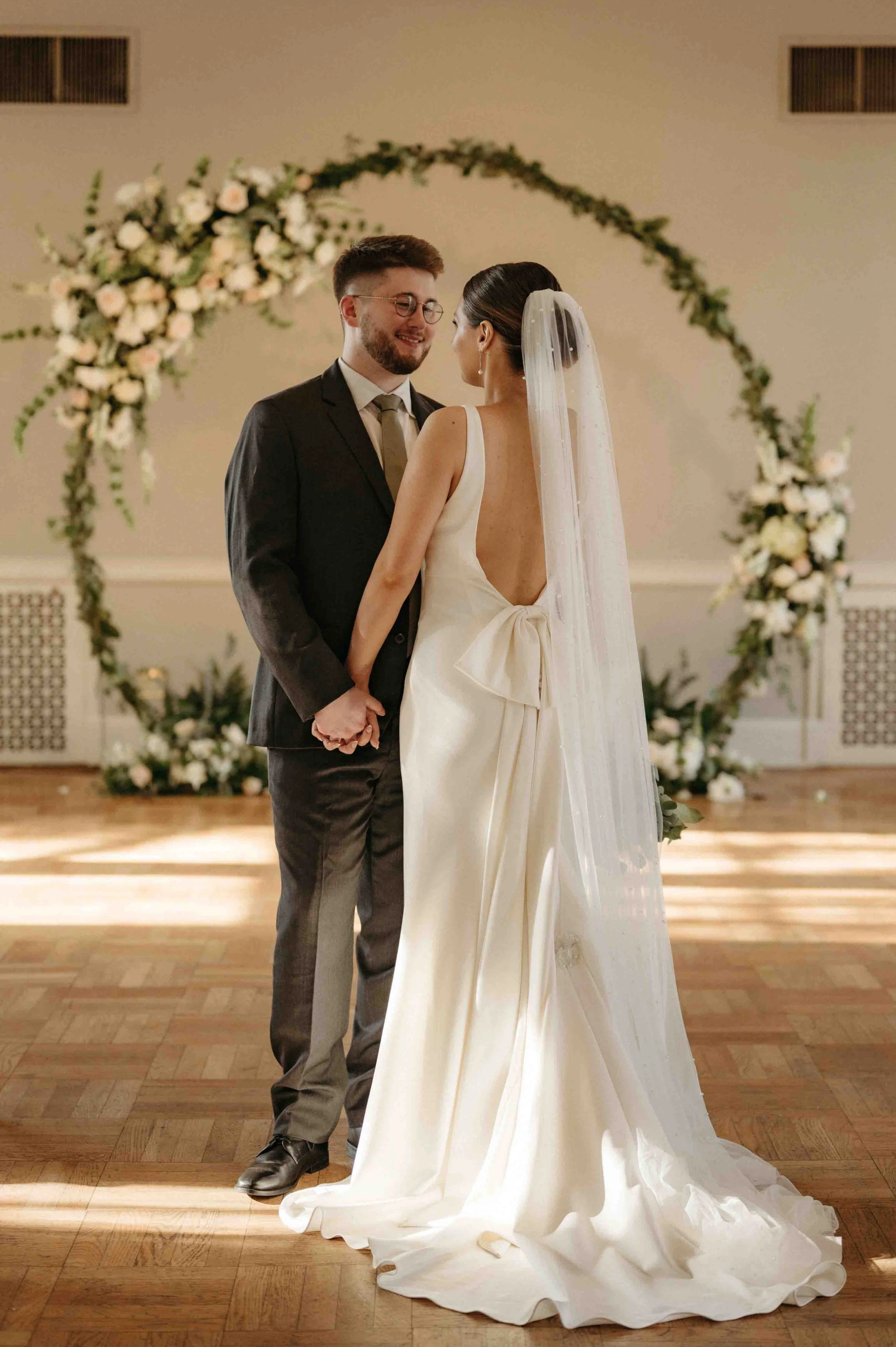 Memphis Pink Palace Museum of Science and History wedding, moody Memphis wedding photographer, cinematic Memphis wedding photographer, Memphis documentary wedding photographer, Memphis museum wedding, editorial Memphis wedding photographer