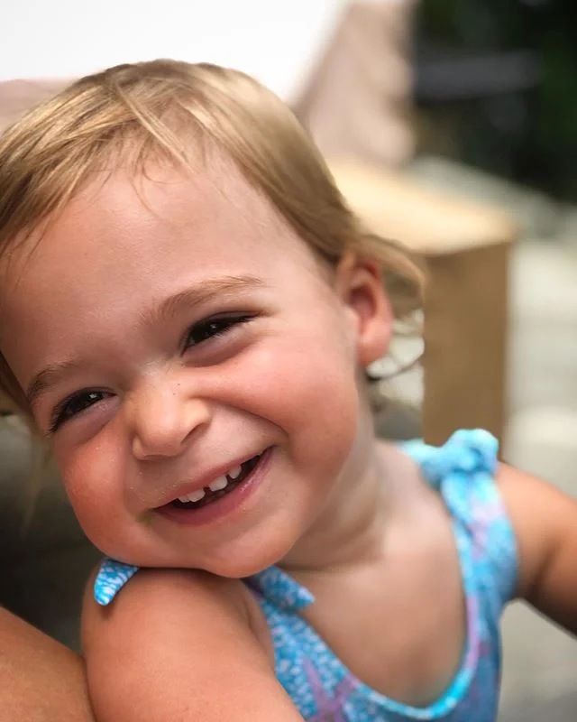 Summertime smile☀️ Summertime serious 💕 Those teeth tho 😏 #littlegirllulu