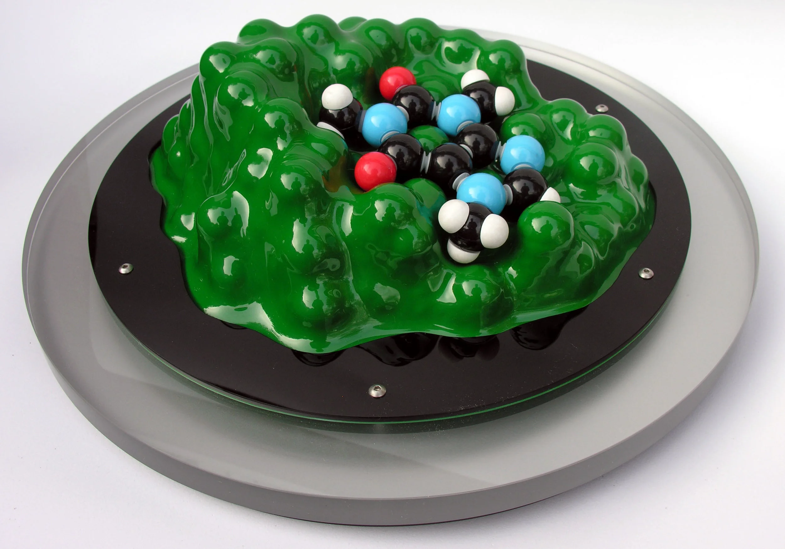 Drug molecule and active site of target molecule