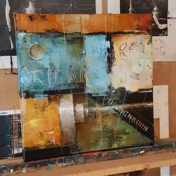 Cigar 76 in the studio Copyright 2017