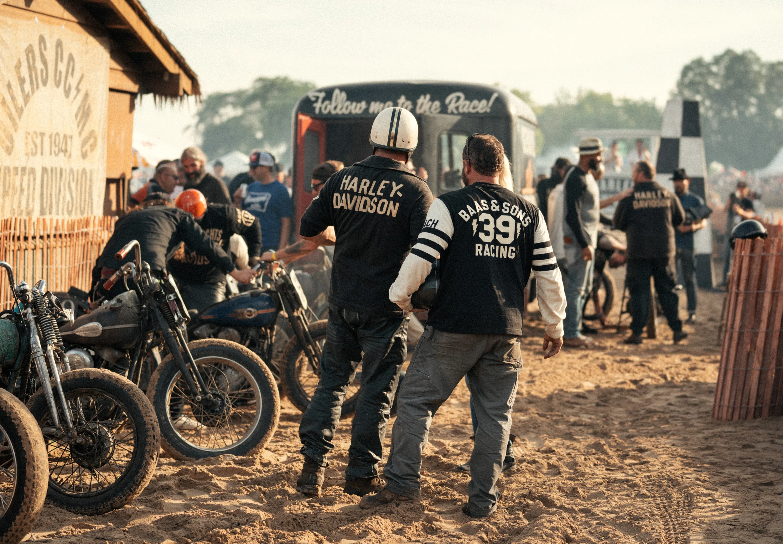 1905_motorcycling_0051.jpg