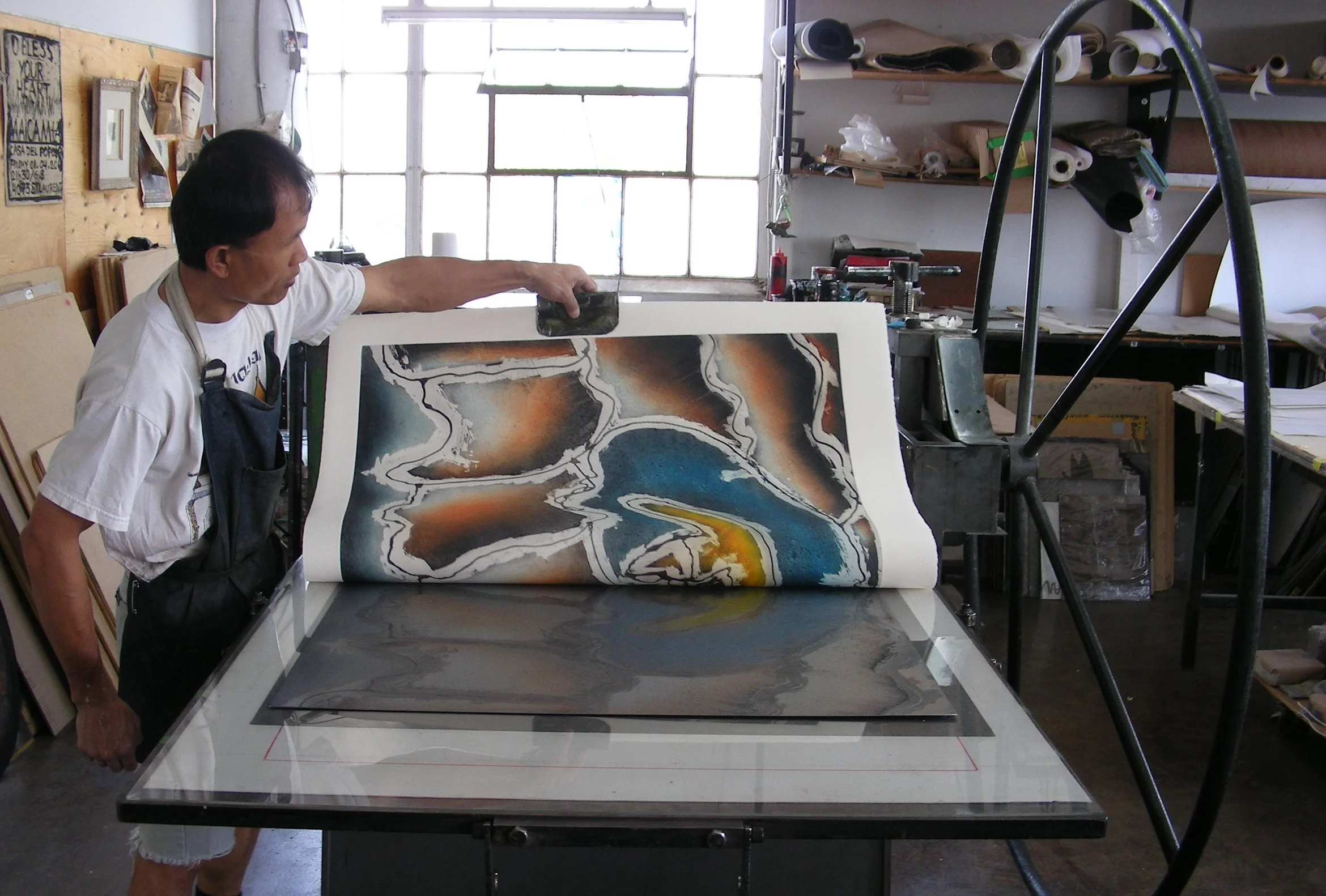 Noy pulling Tony Anguhadluq print.JPG