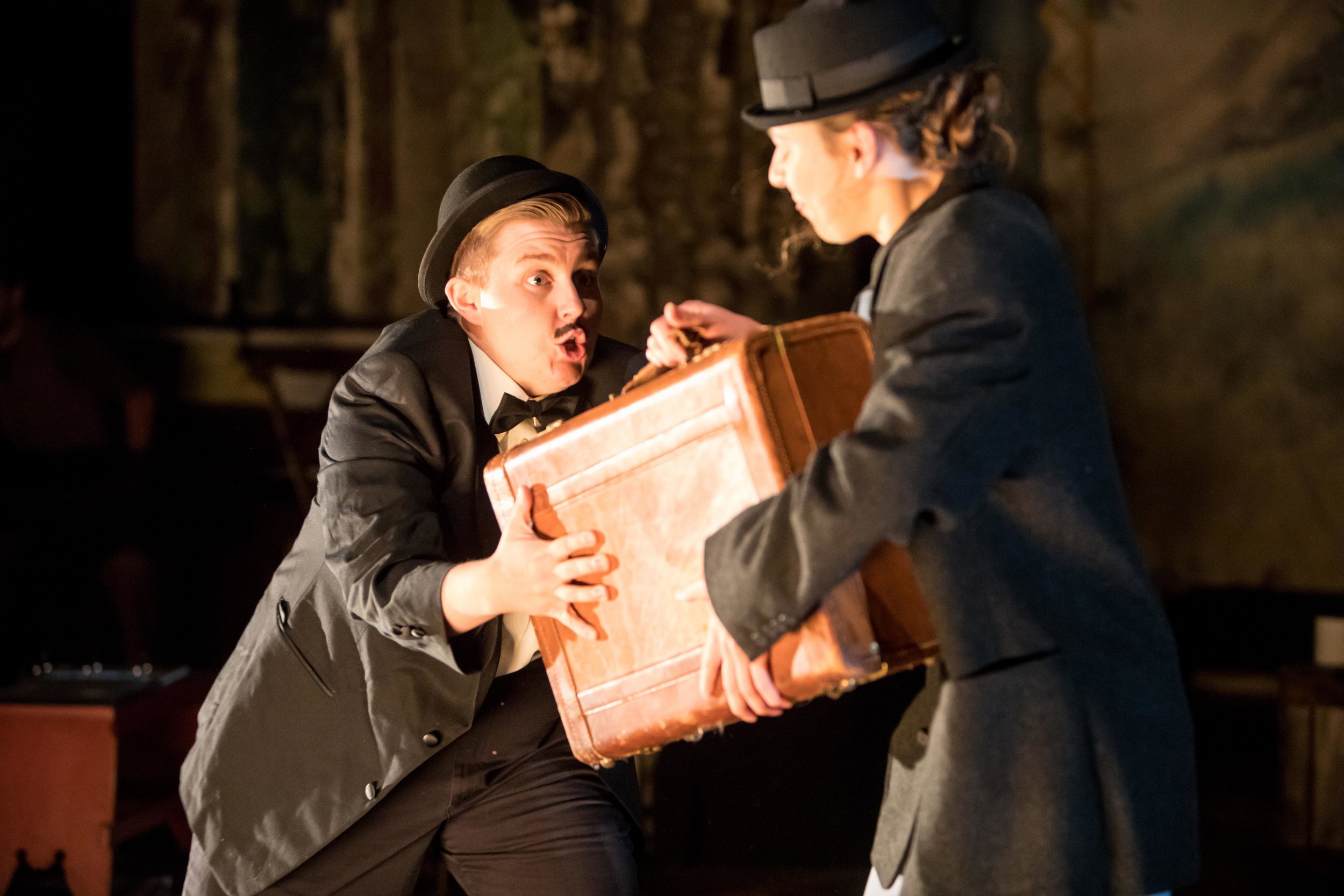   WHEN I NOD MY HEAD YOU HIT IT WITH THE HAMMER   Southern Theatre (Sept 15 - 23)  Directed by: Jon Ferguson  Created by: John Cooper, Jon Ferguson, Katherine Fried,&nbsp;Allison Witham, Lauren Anderson and Sara Richardson  Featuring: John Cooper, Jo