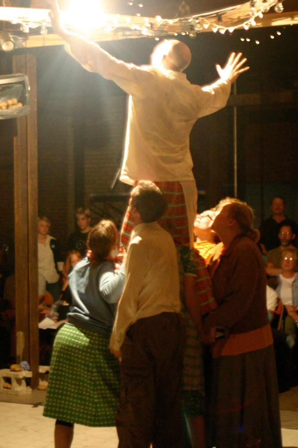  photo: Scott Pakudaitis  PLEASE DON'T BLOW UP MR. BOBAN    PREMIERED AT THE SOAP FACTORY, PART OF THE MN FRINGE FESTIVAL AUGUST, 2005    Highly visual scenes&nbsp;and&nbsp;physically adept performers tell&nbsp;the story of Mr. Boban, his war-torn bi