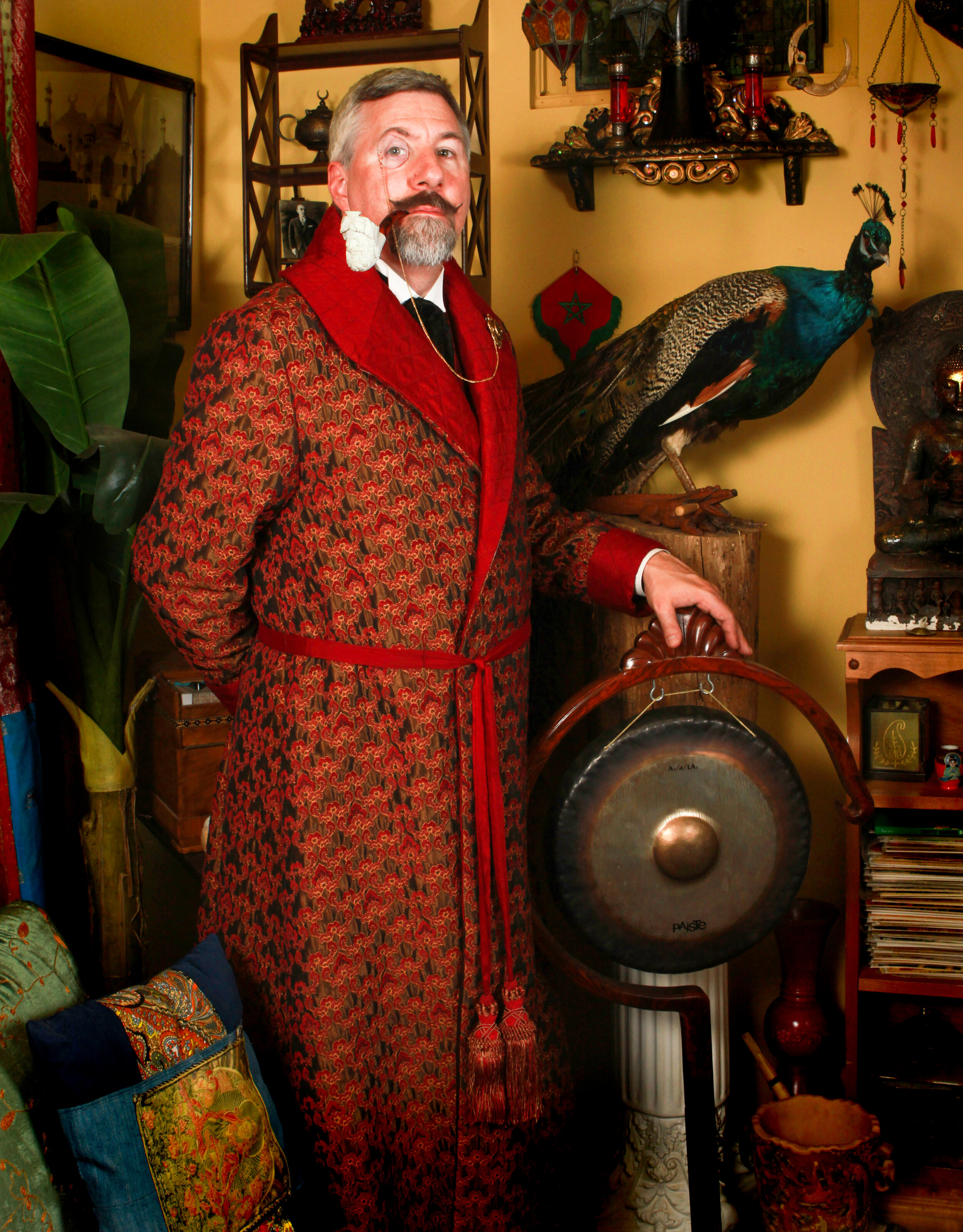 Professor Marius Mandragore