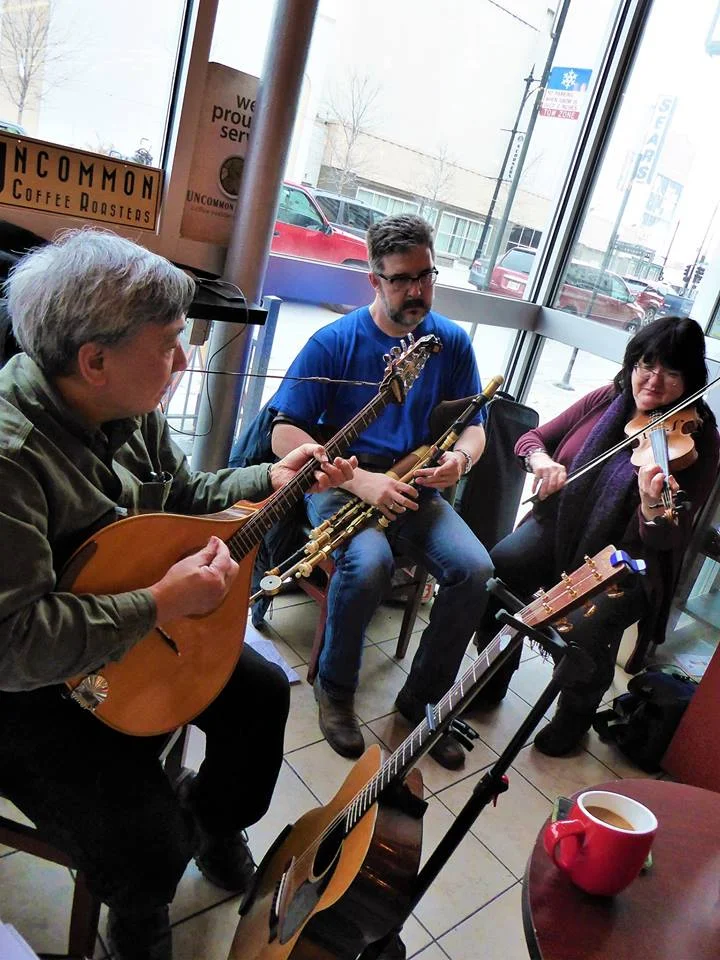 Pipes and Fiddle live at City News Cafe