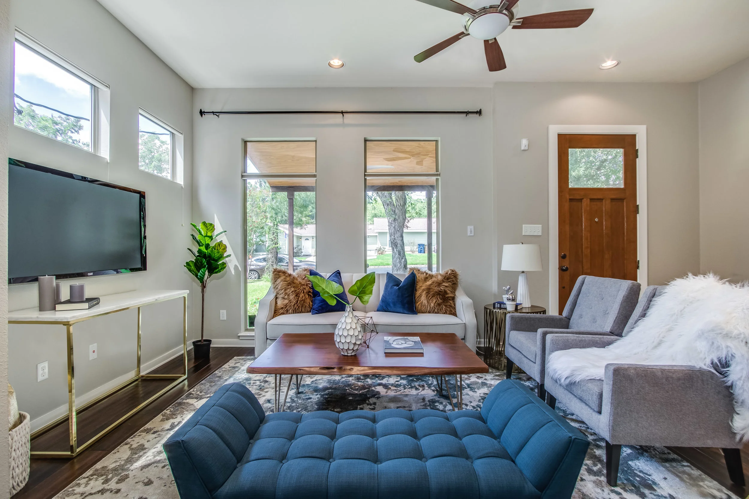 living room 2.jpg