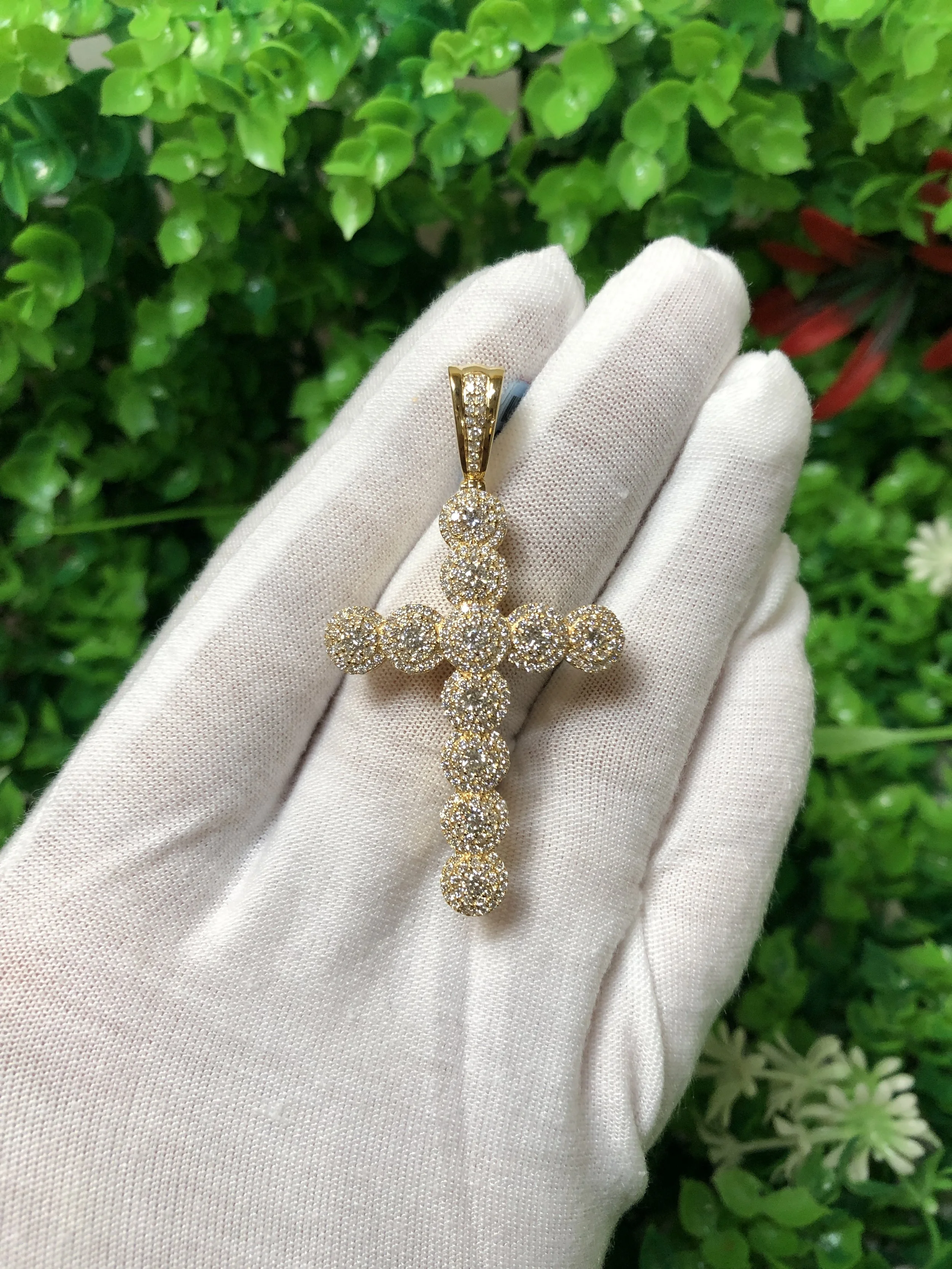 10kt gold 2.25ctw VS diamond cross cluster design $1999