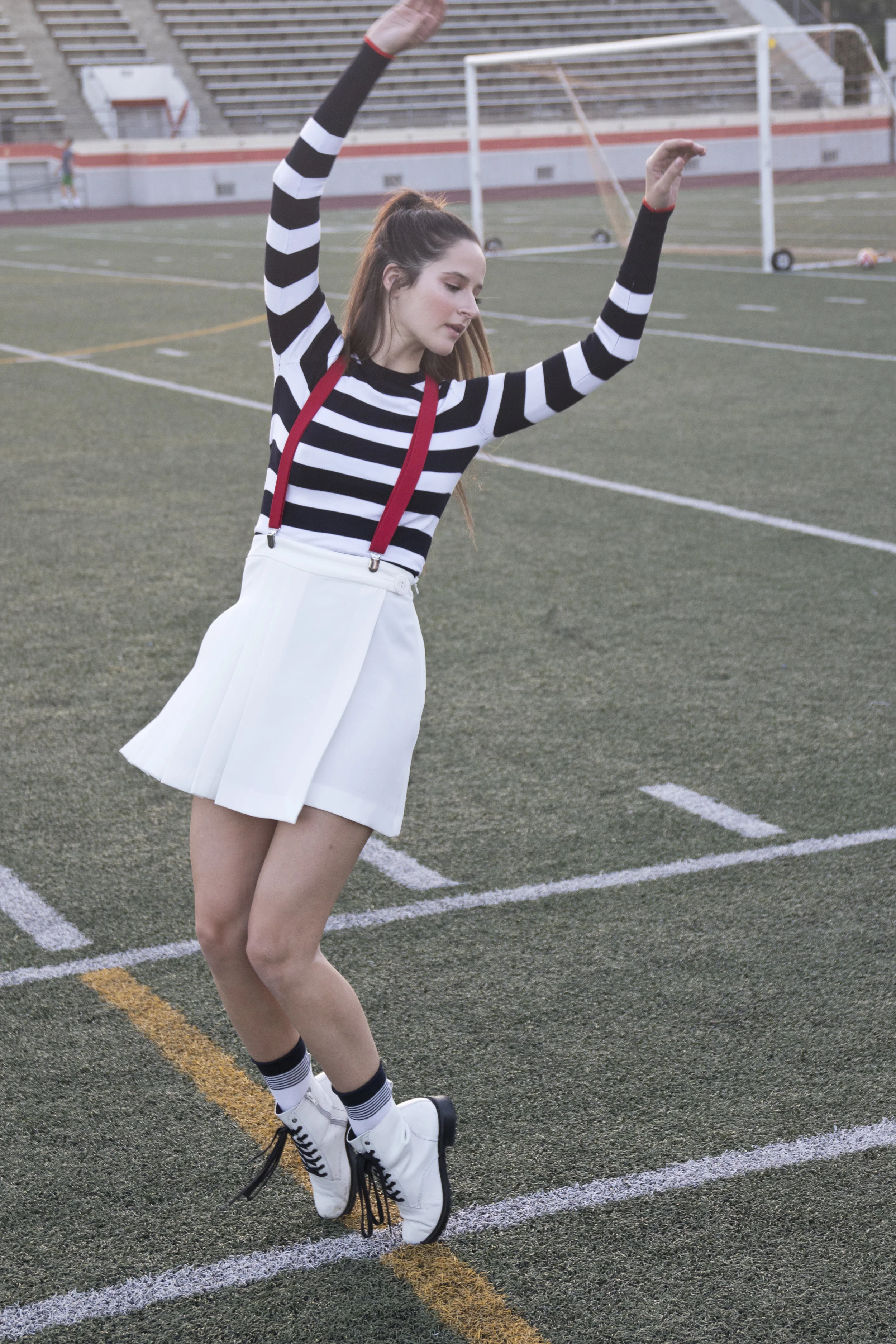 Sidelines_17.jpg