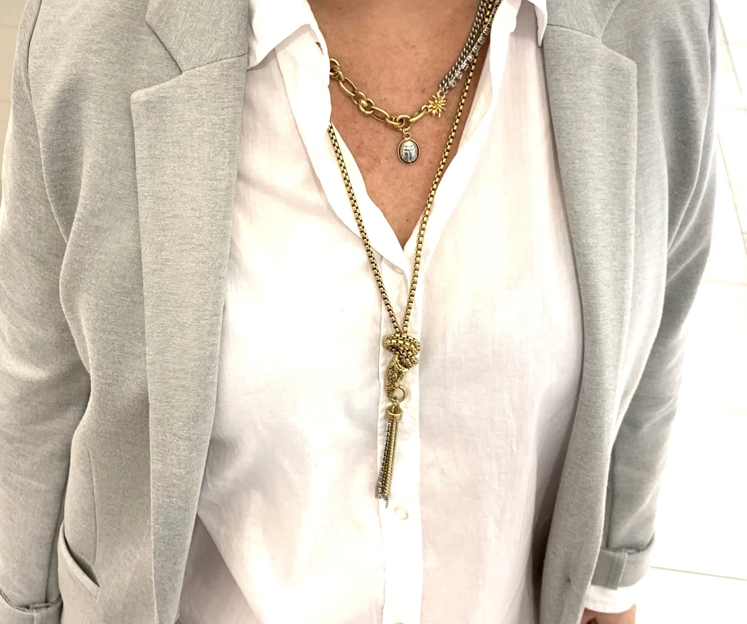 How to wear a long necklace with a shirt — Make It Look Easy