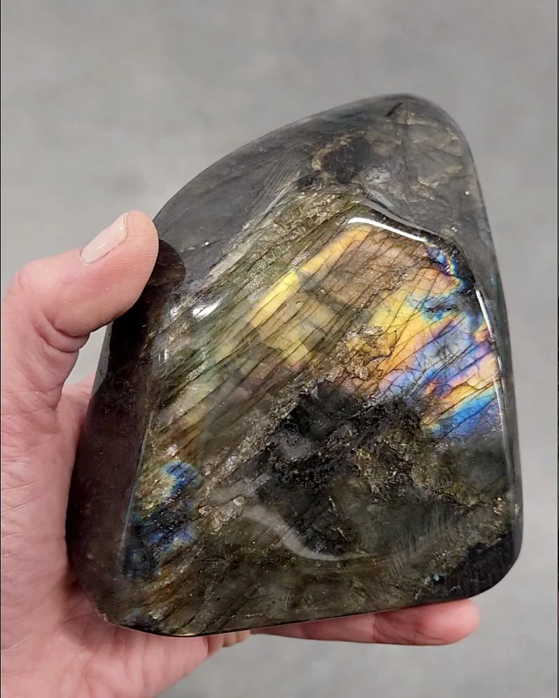 Labradorite-freeform-25b.jpg