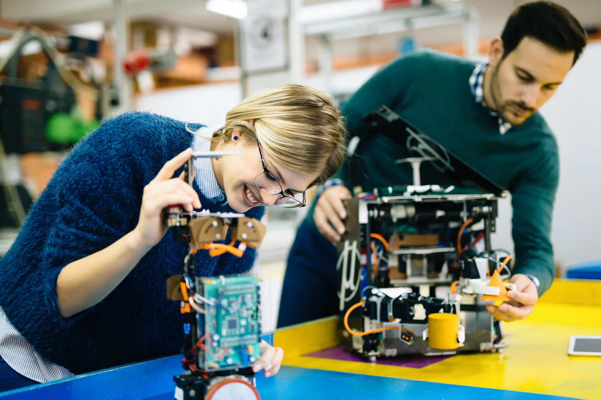 iStock-624854476_mechatronics-lab.jpg