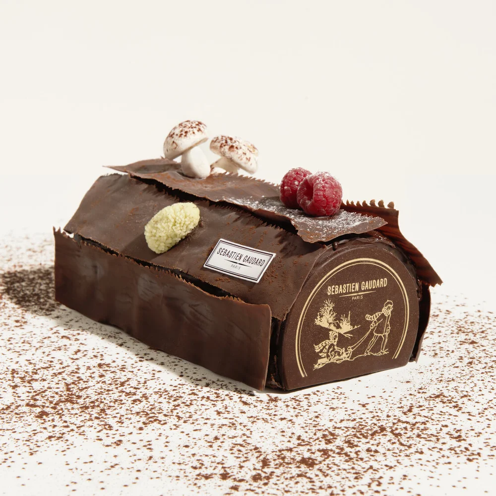 The Quintessential Christmas Cake In France