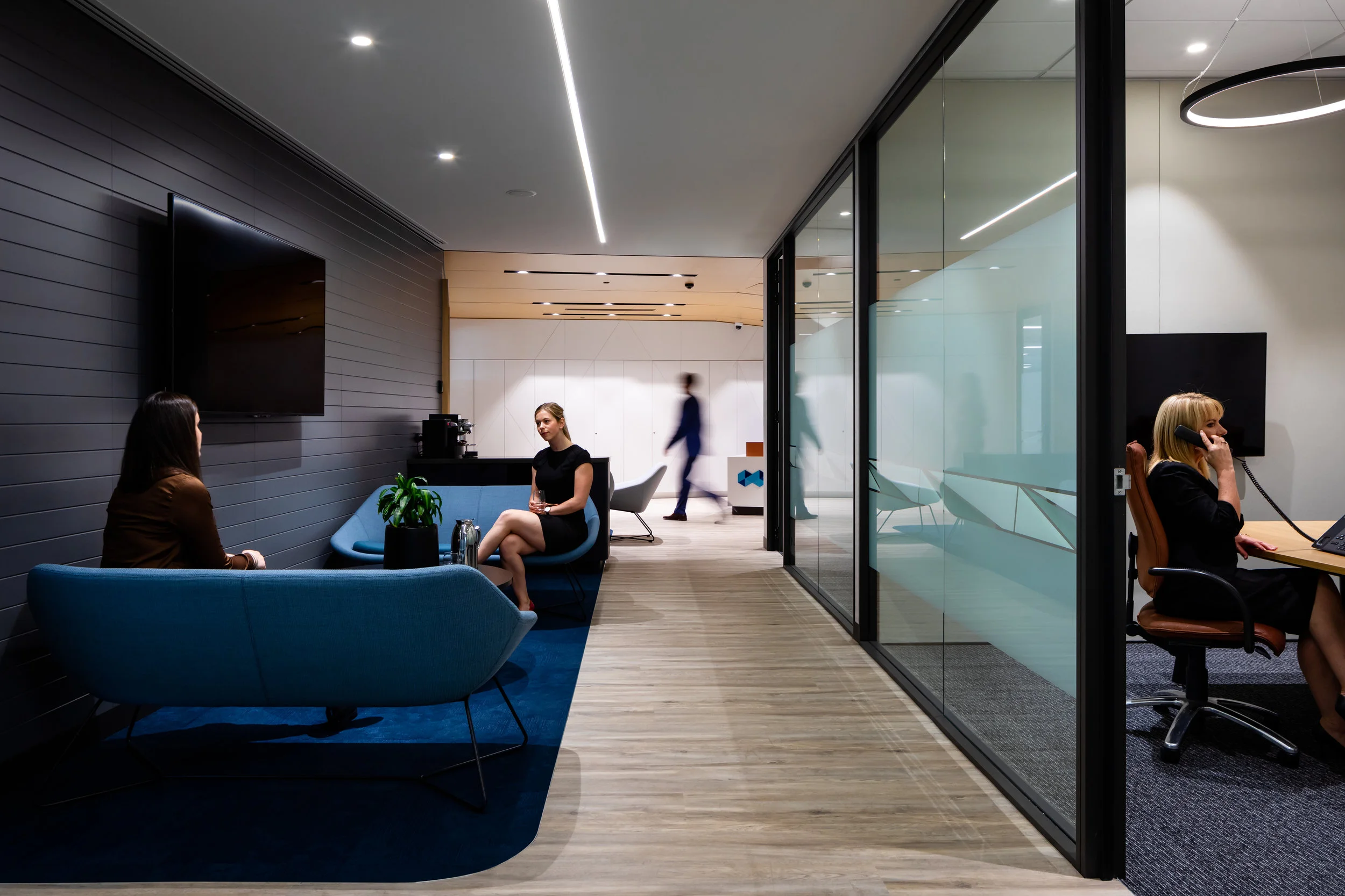 MARSH &amp; MCLENNAN  COMMERCIAL FITOUTS