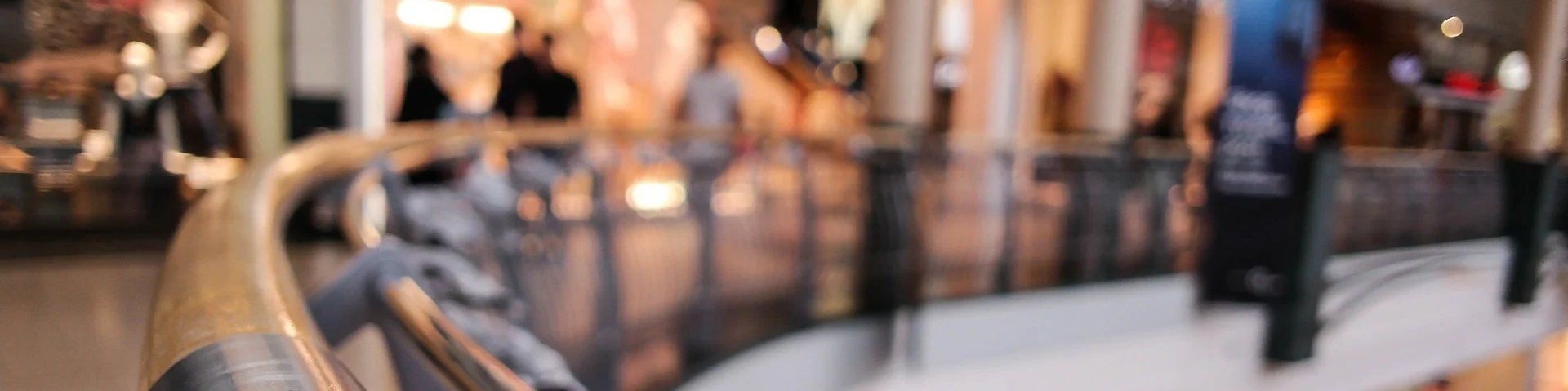 shopping-center-318602_1920.jpg