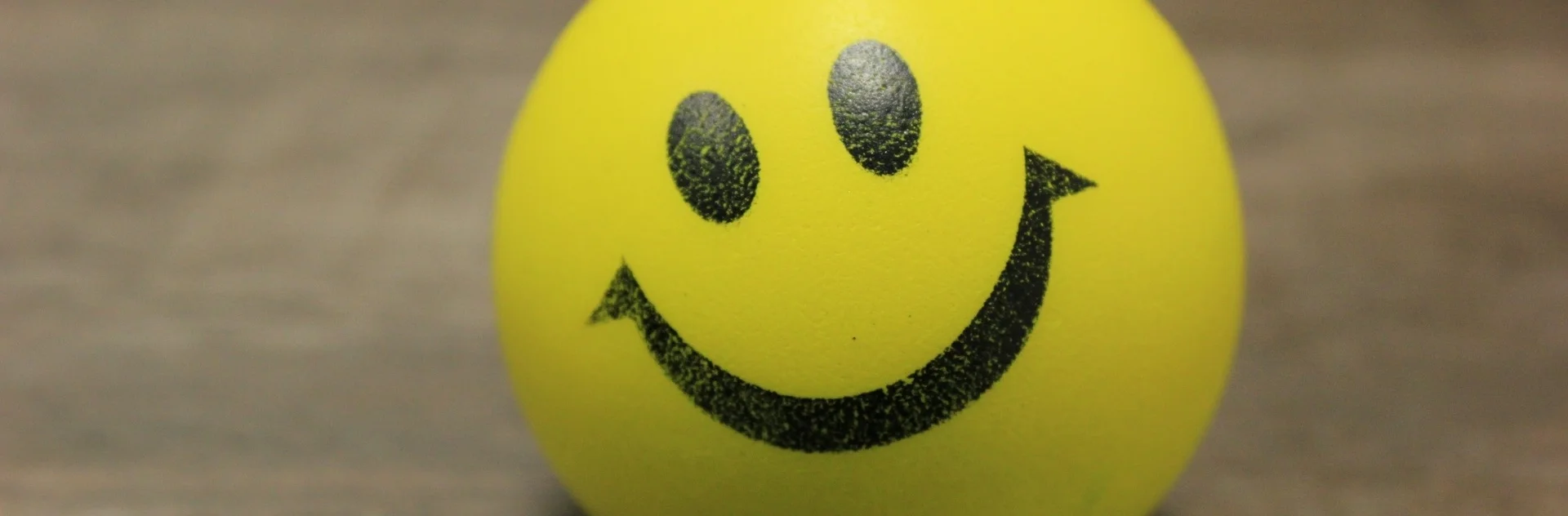smiley-427160_1920.jpg
