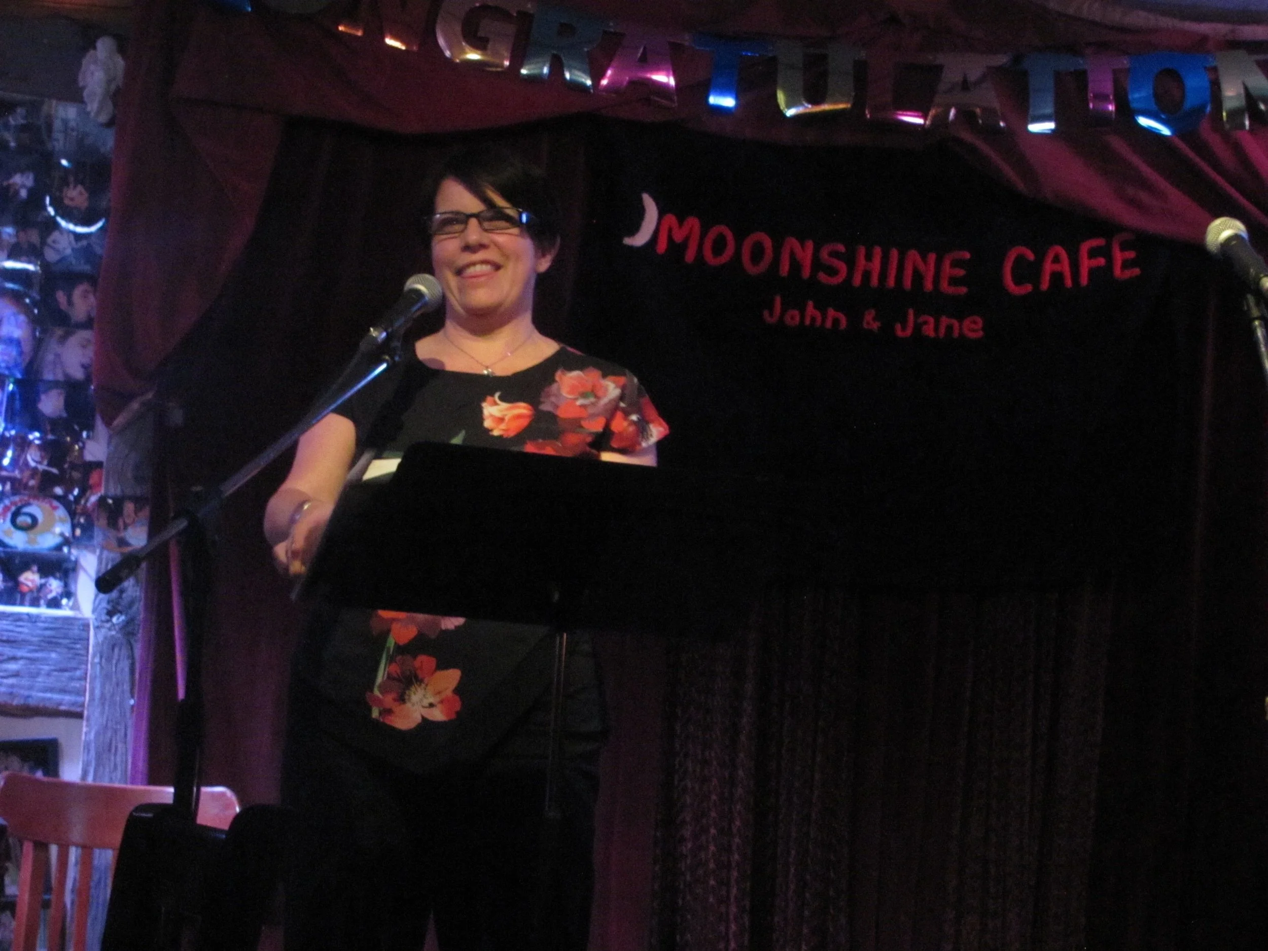 Surprise guest, poet, and scholar Karen Kane gives an impromptu performance or Robert Burns' progressive 1792 poem "Rights of Women" for the event finale! Find out more in the Editors Letter in the second issue of The Artis.