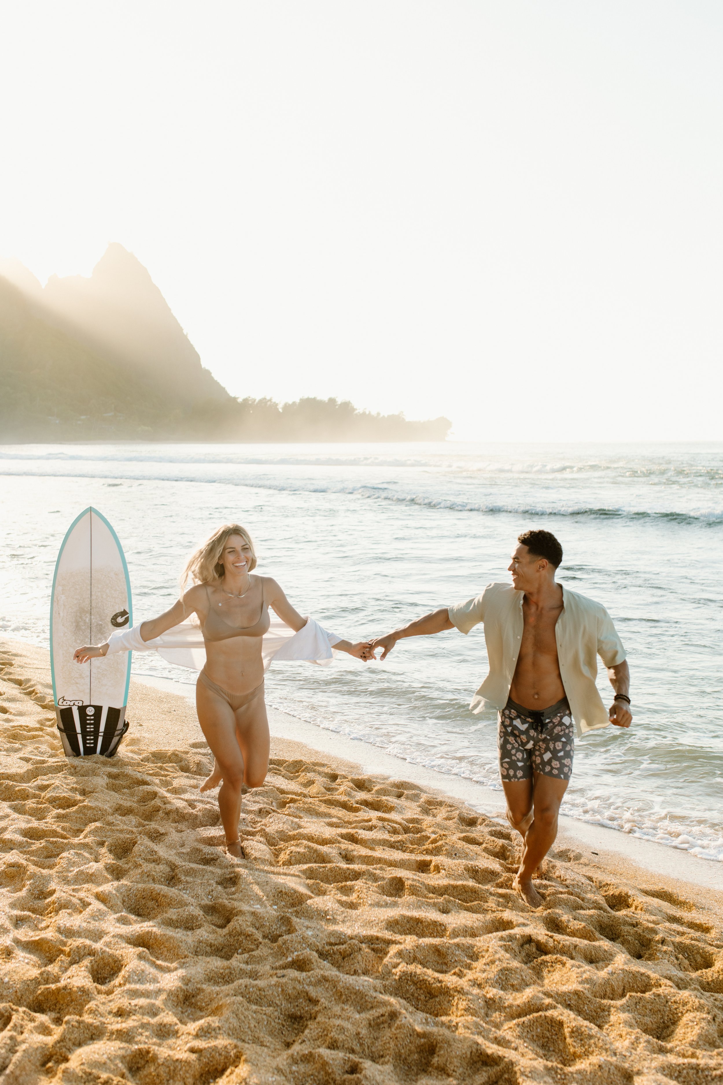 Kauai-Swimsuit-Beach-Couple-23.JPG