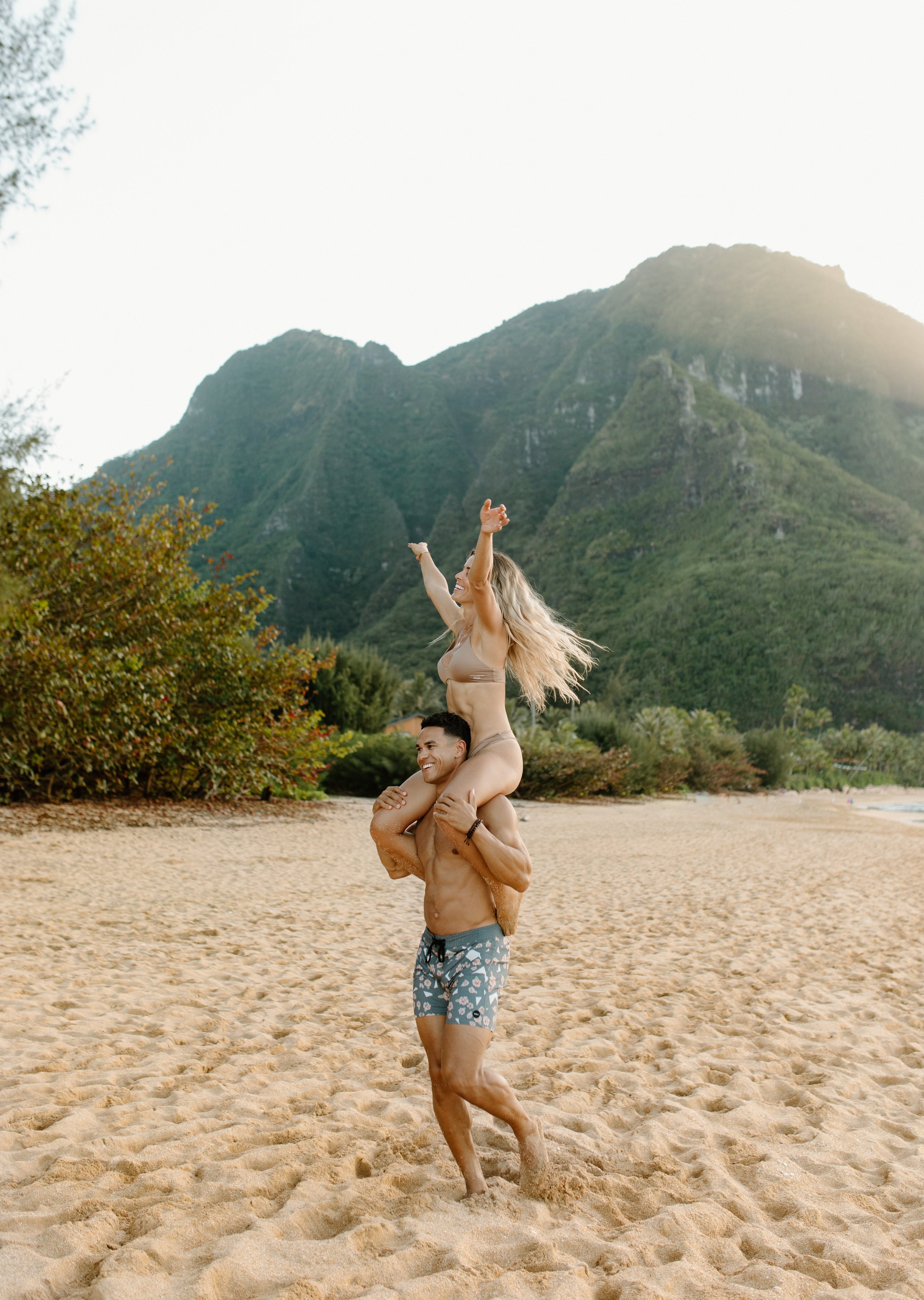 Kauai-Swimsuit-Beach-Couple-50.JPG