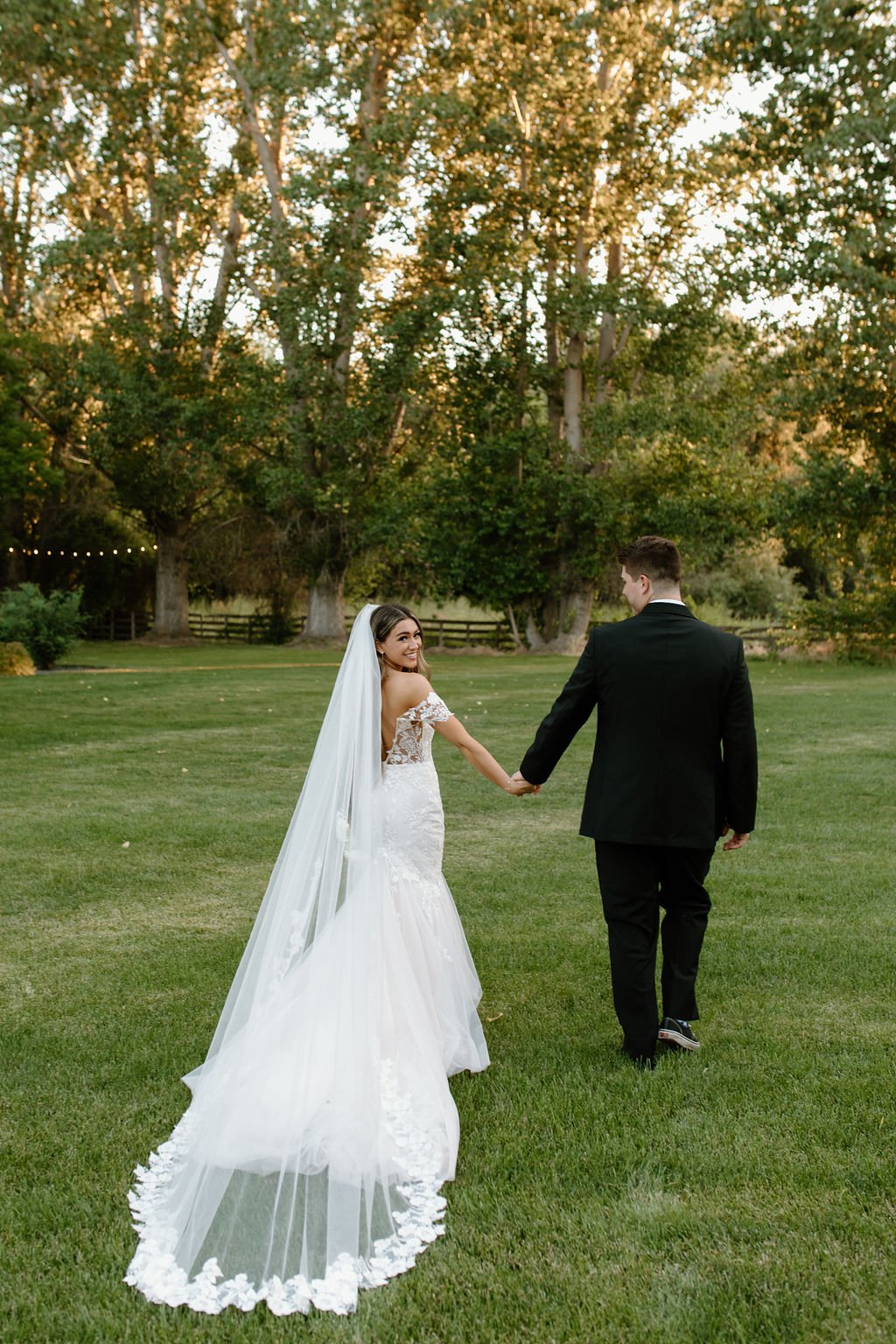 1699-Wedding-Cottage-At-Riverbend-Boise-Idaho-Reception.JPG