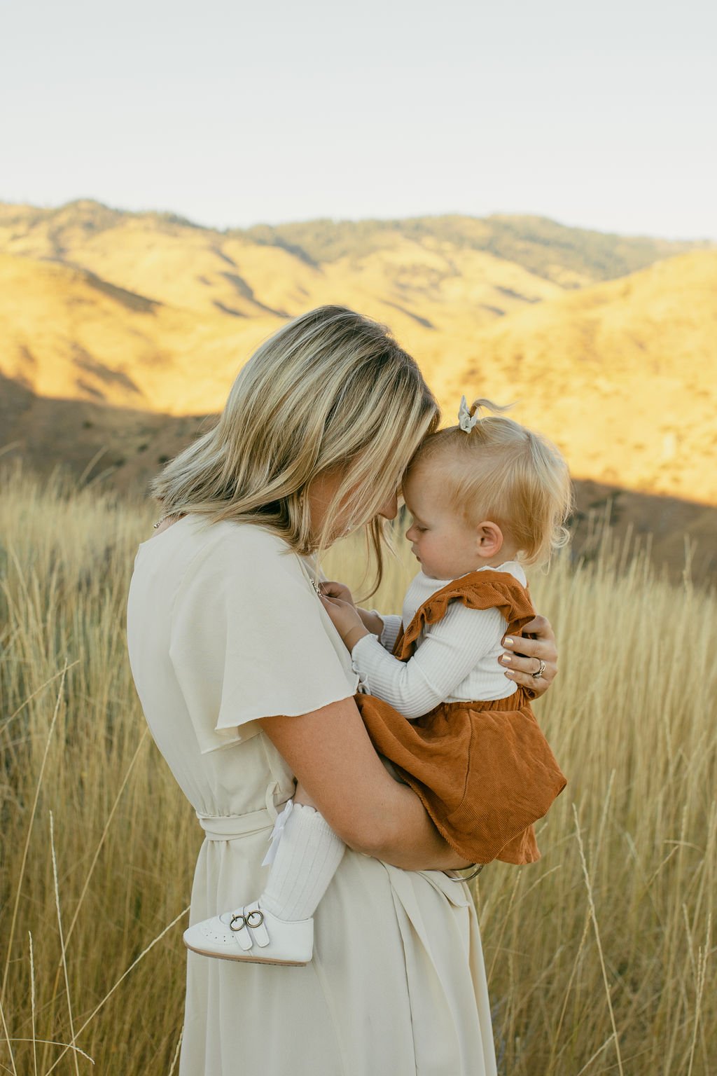 156-Boise-Sunset-Family-Session-Foothills.jpg