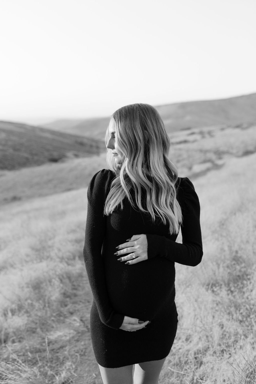 109-Boise-Foothills-Maternity-Session-Fall.jpg